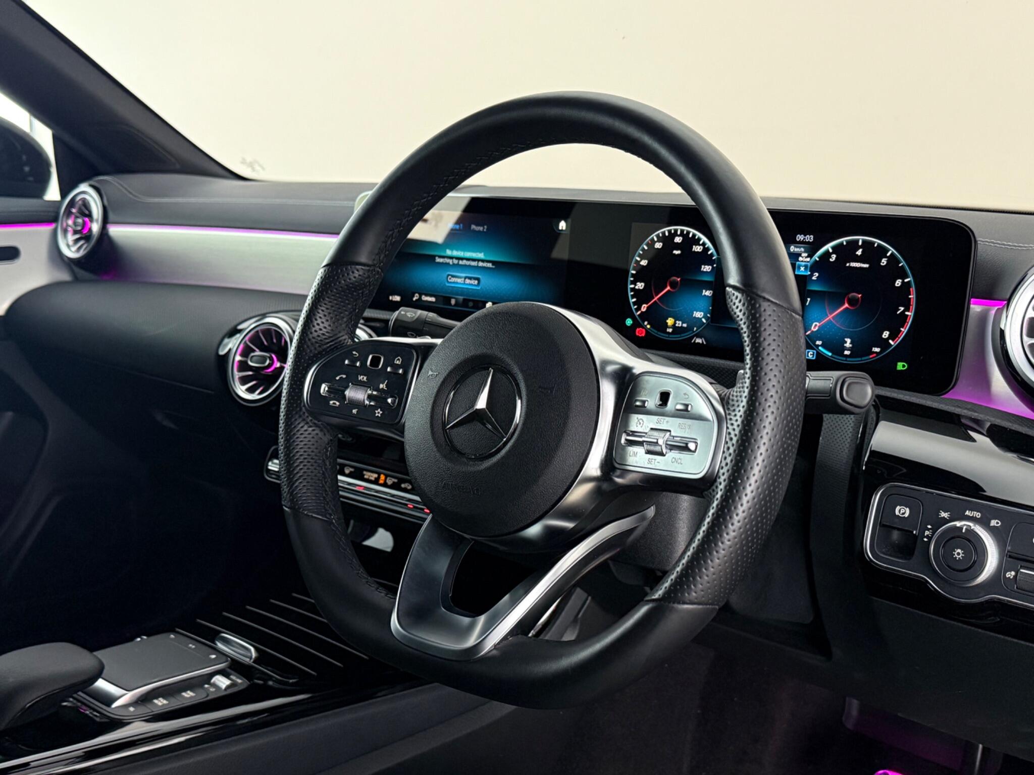 Mercedes-Benz Cla view 3