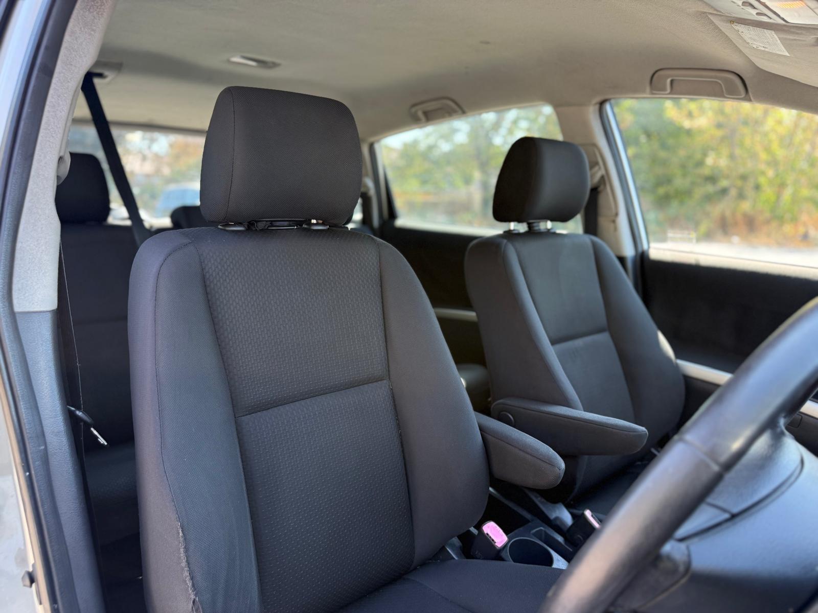Toyota Corolla Verso view 31