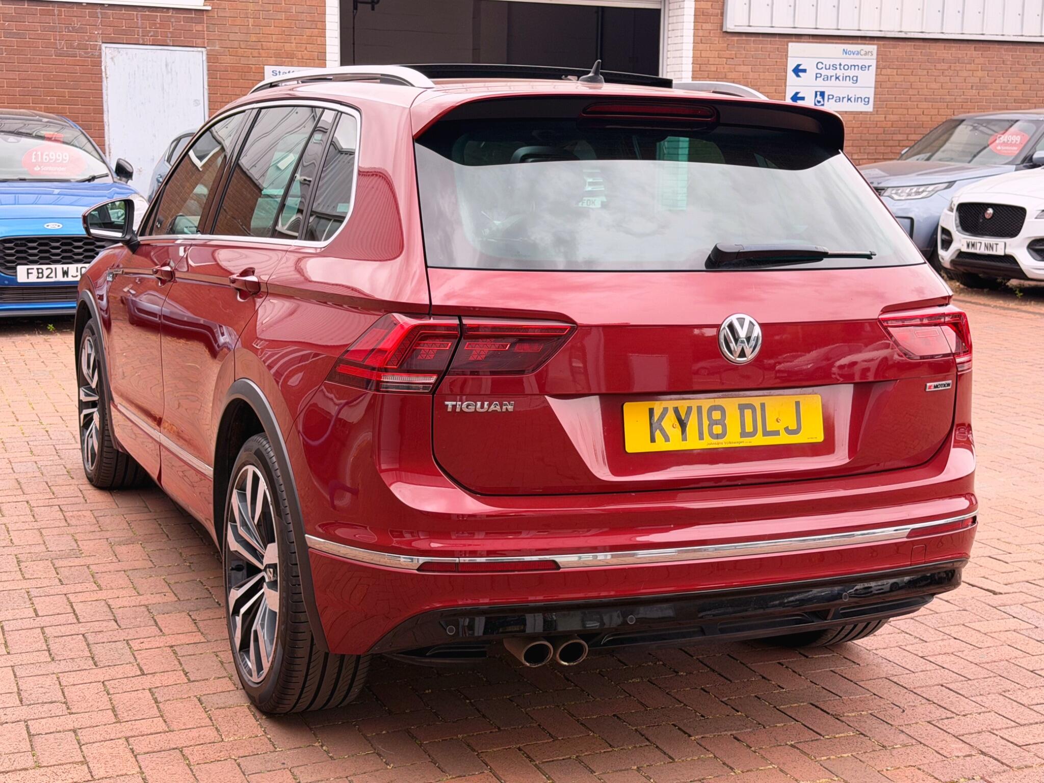 Volkswagen Tiguan view 24