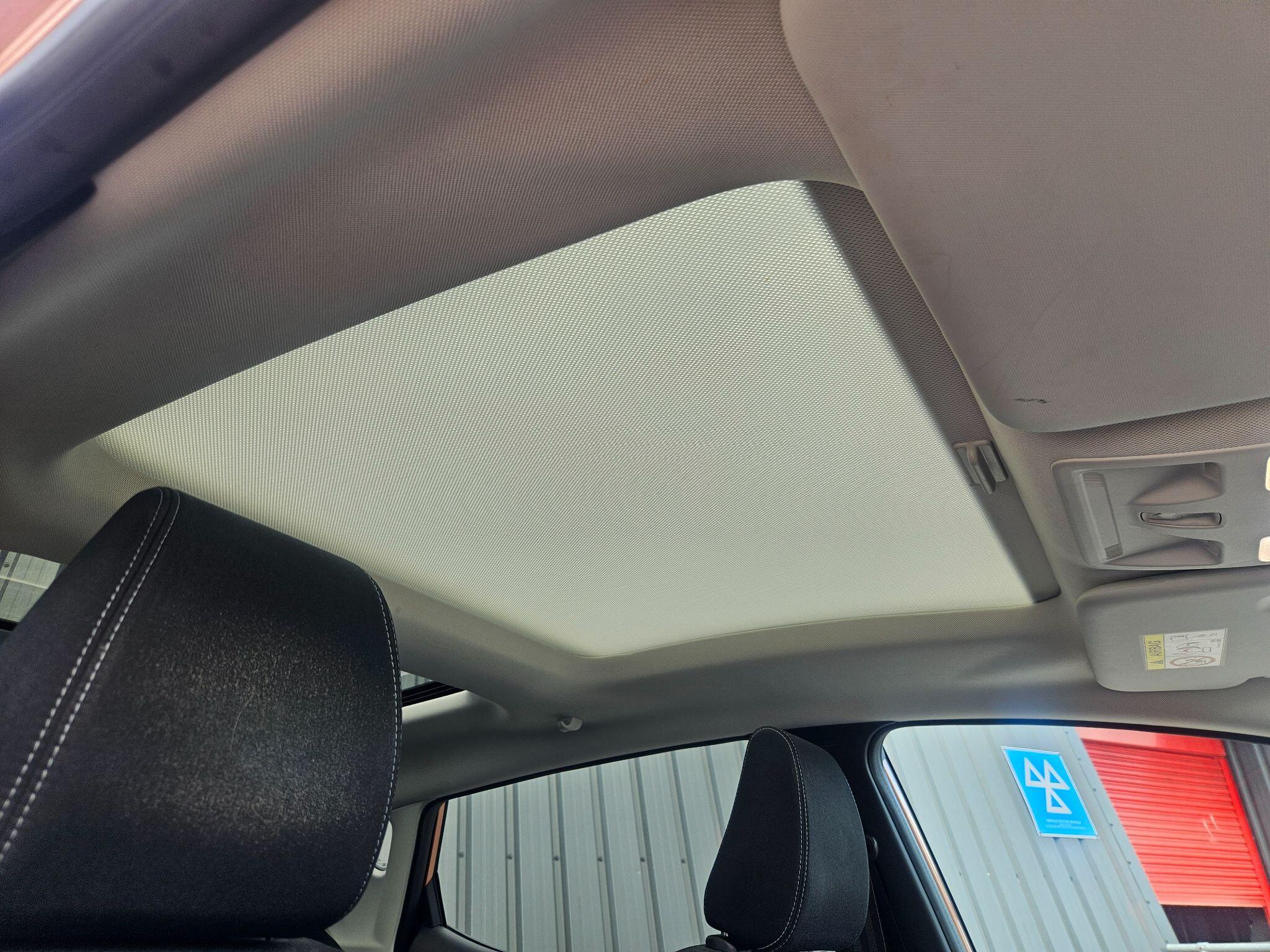 2017 Ford Fiesta image 37