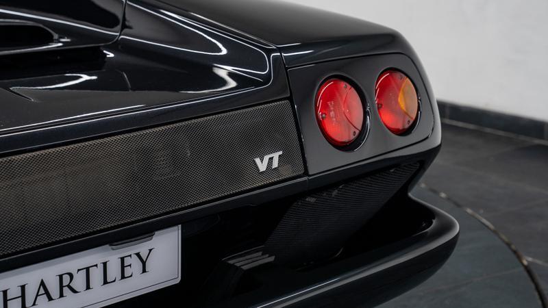 Lamborghini Diablo view 17