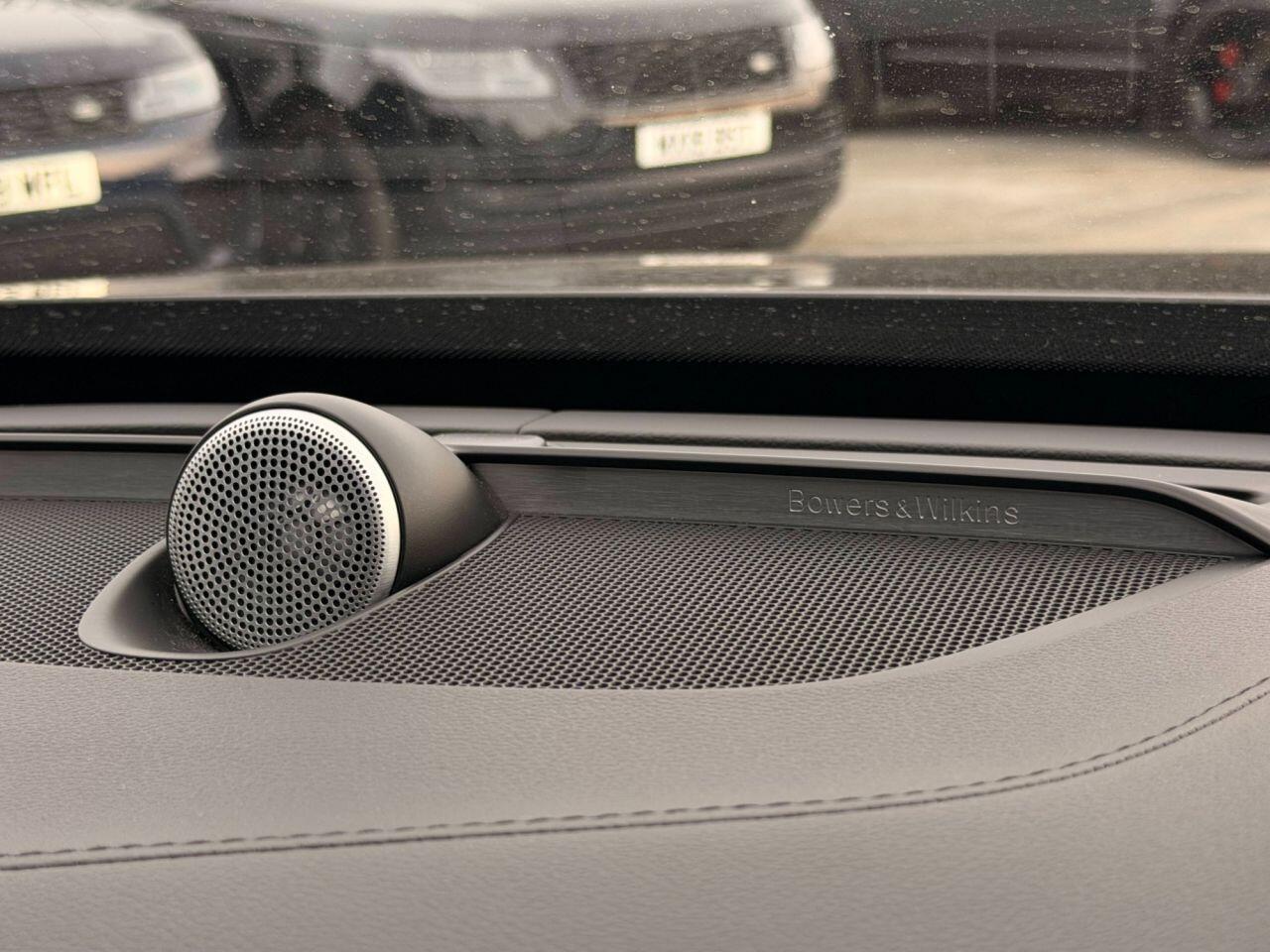 Volvo XC90 view 35