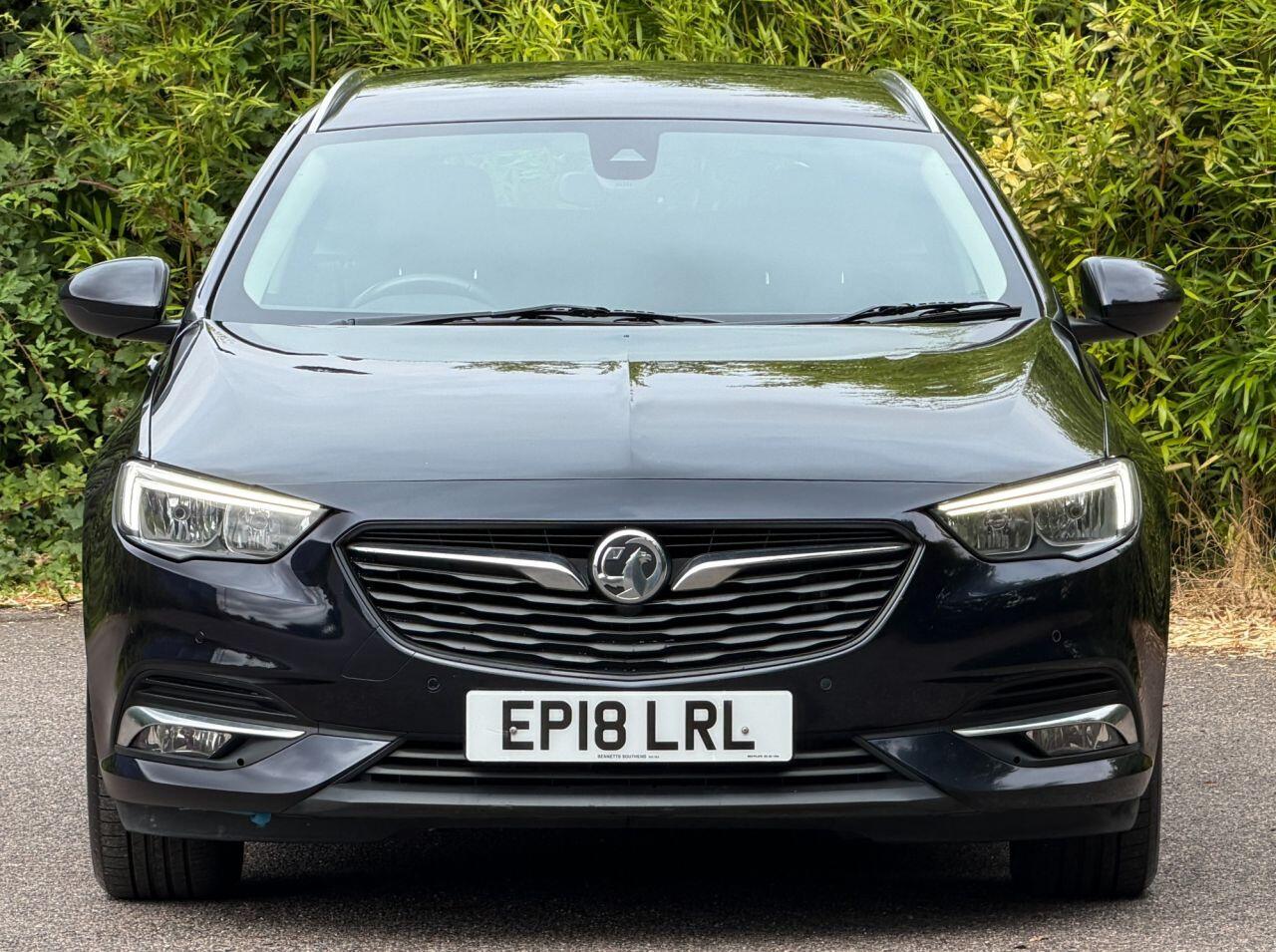 Vauxhall Insignia view 5