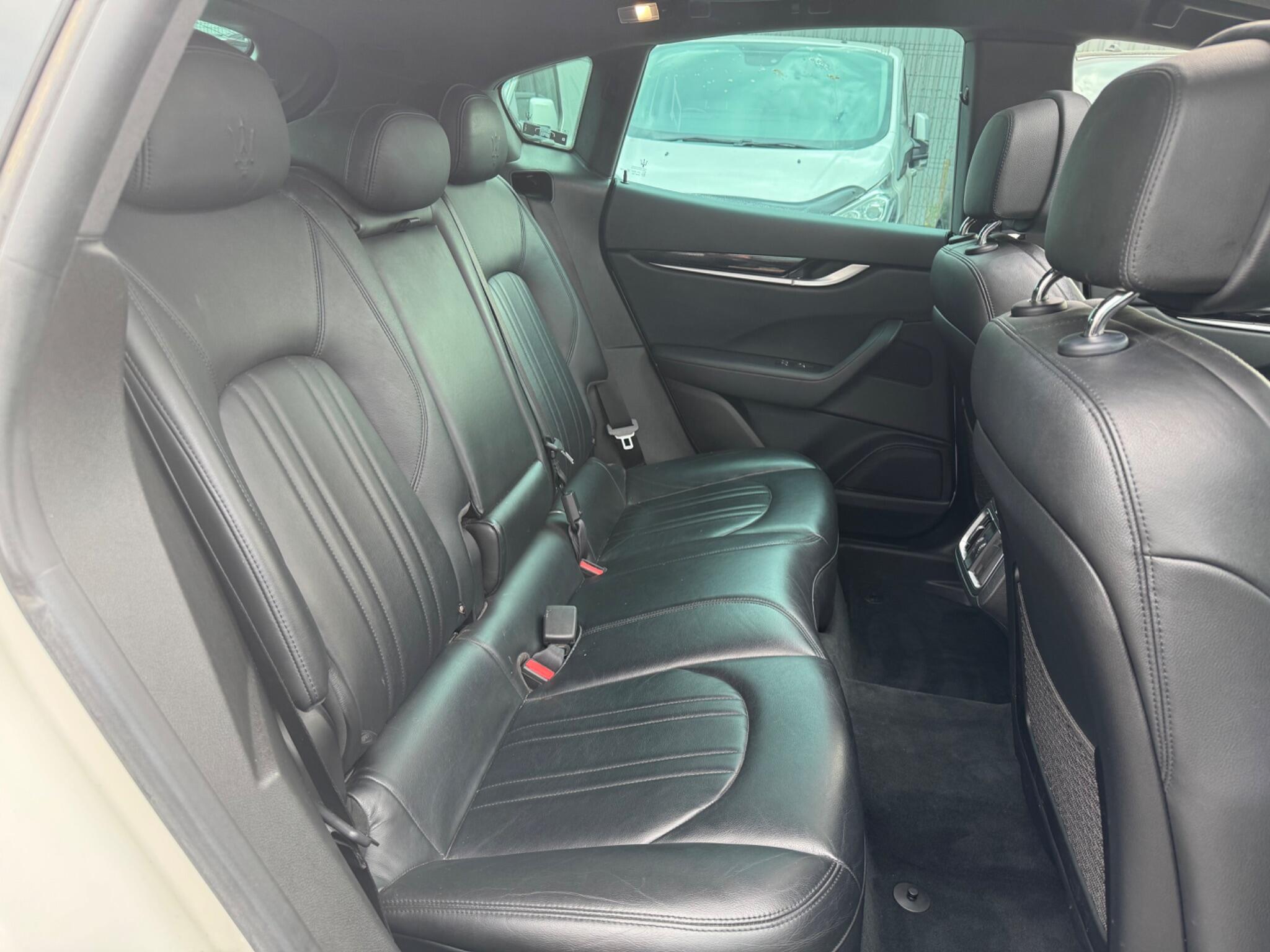 Maserati Levante view 26