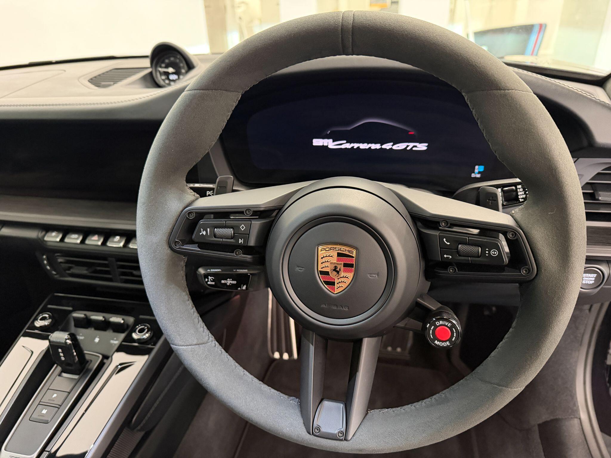 Porsche 911 view 20