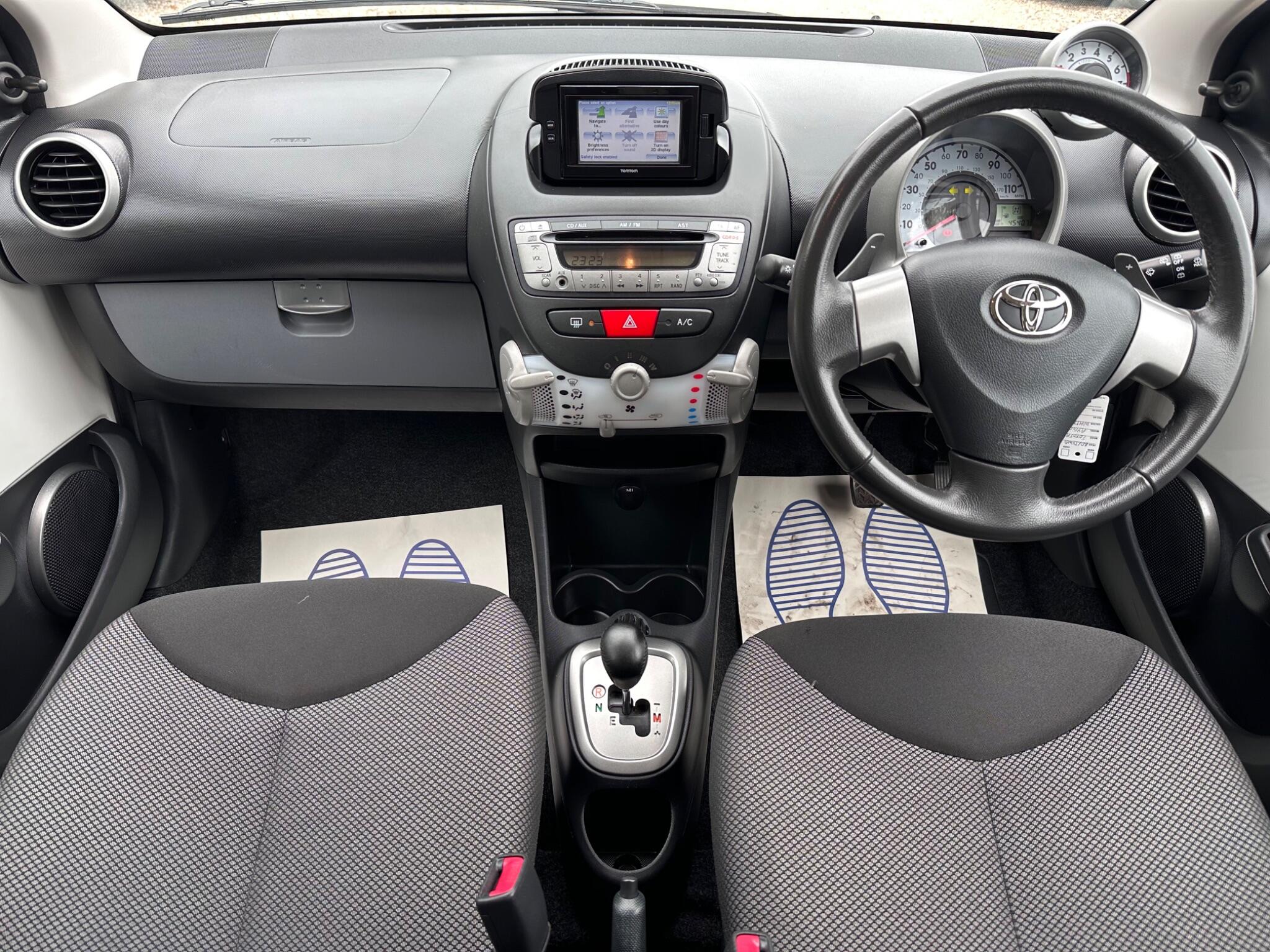 Toyota Aygo view 25