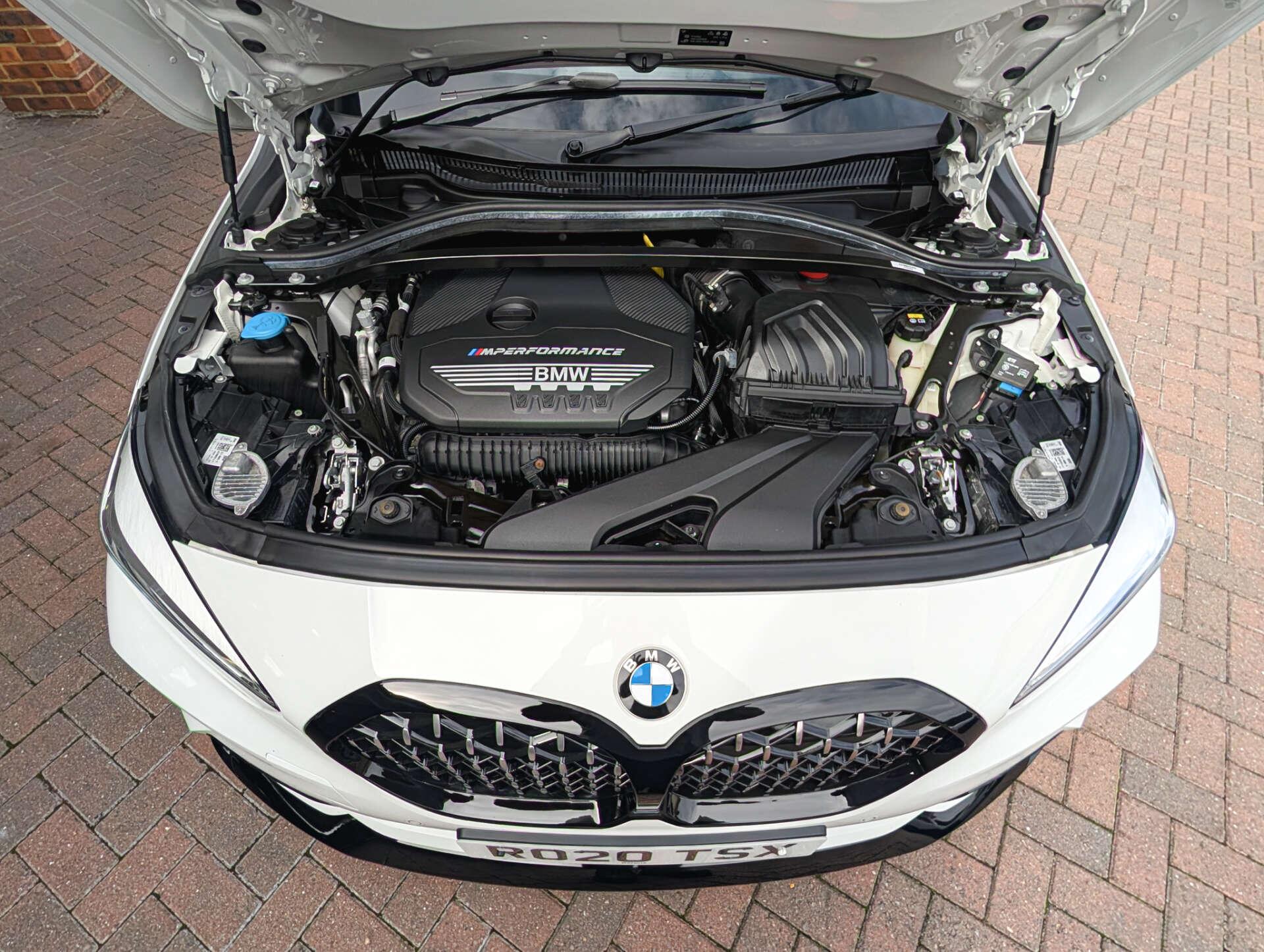 BMW 1 Series view 20