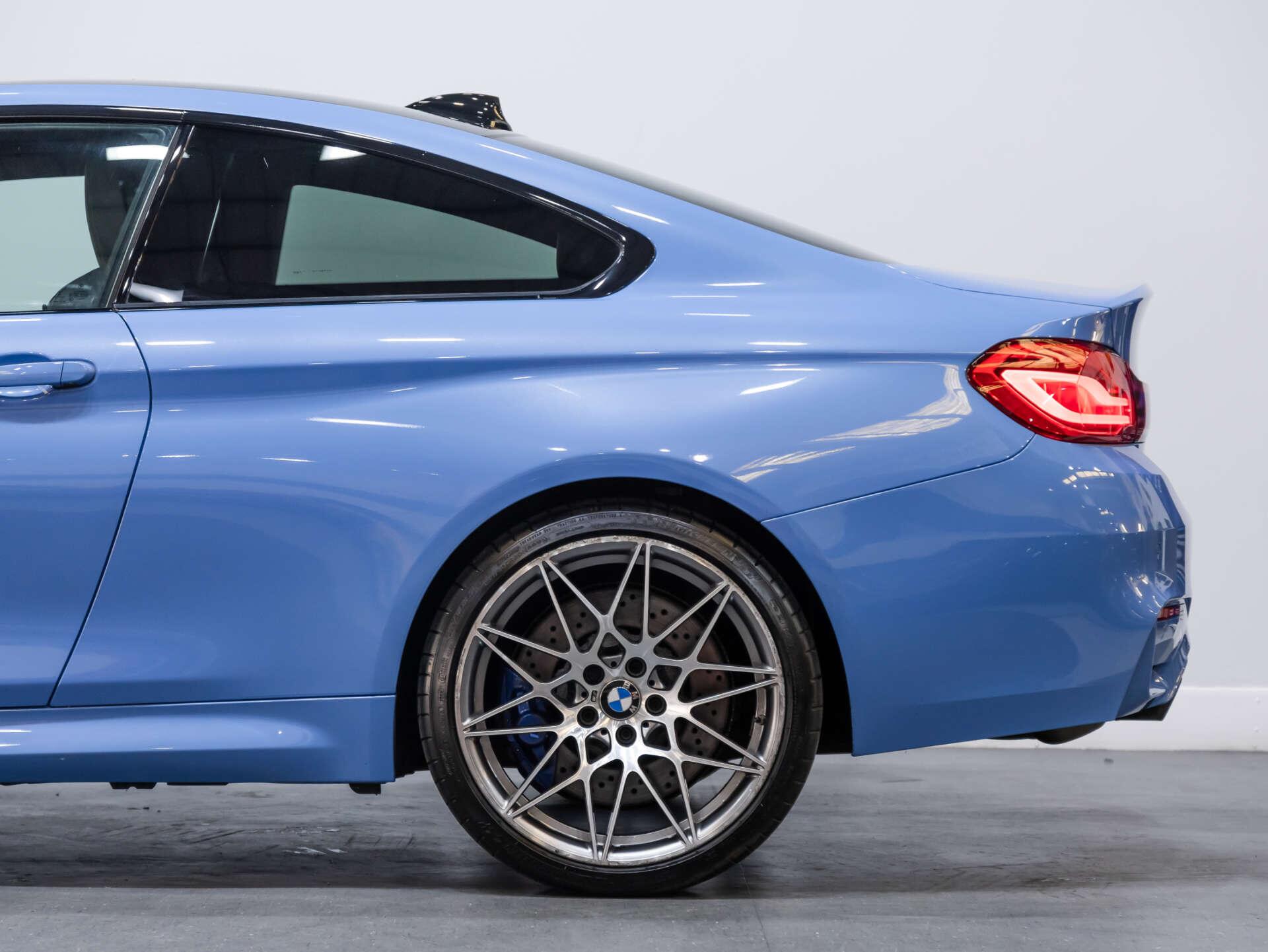 BMW M4 view 24