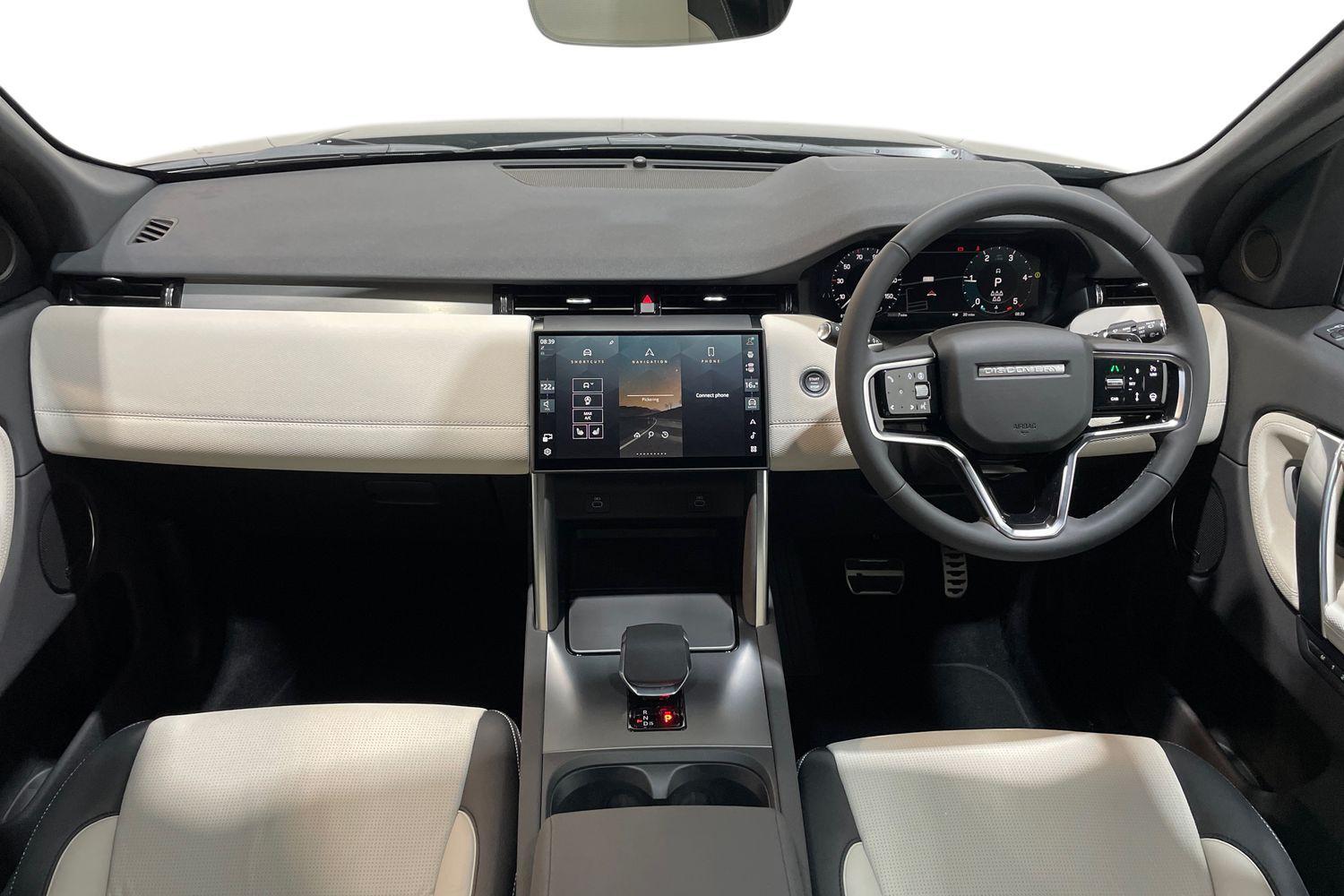 Land Rover Discovery Sport view 9