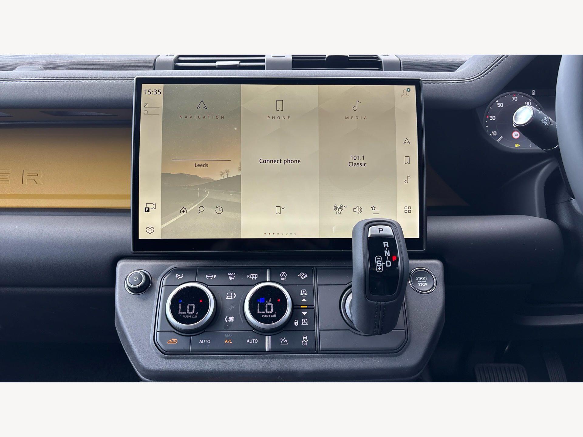 Land Rover Defender view 17