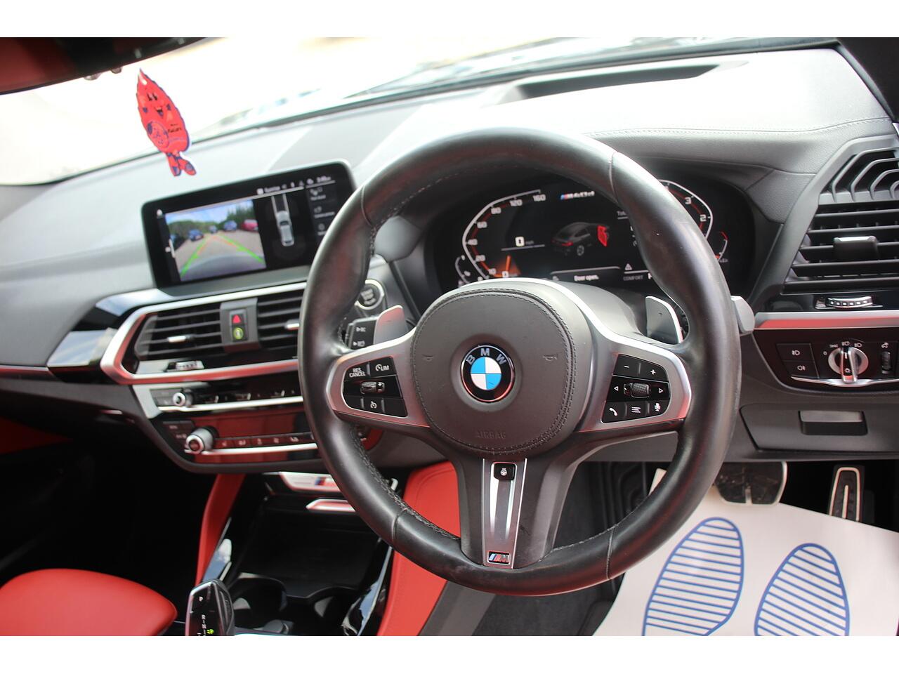 BMW X4 view 13