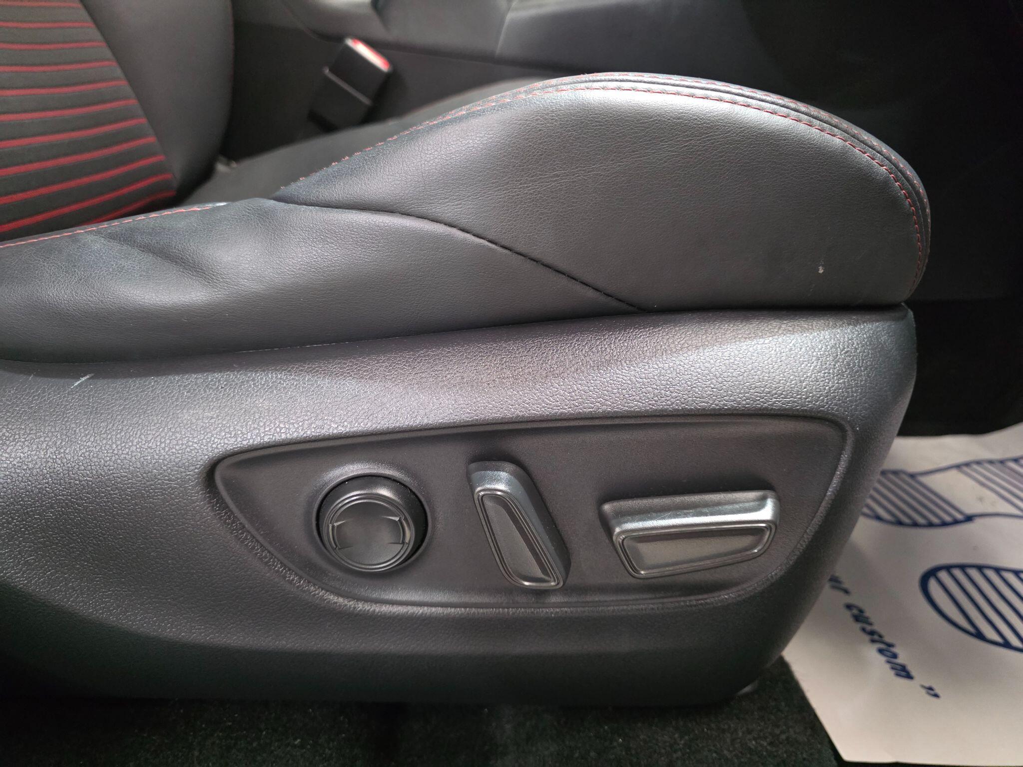 Toyota RAV4 view 15
