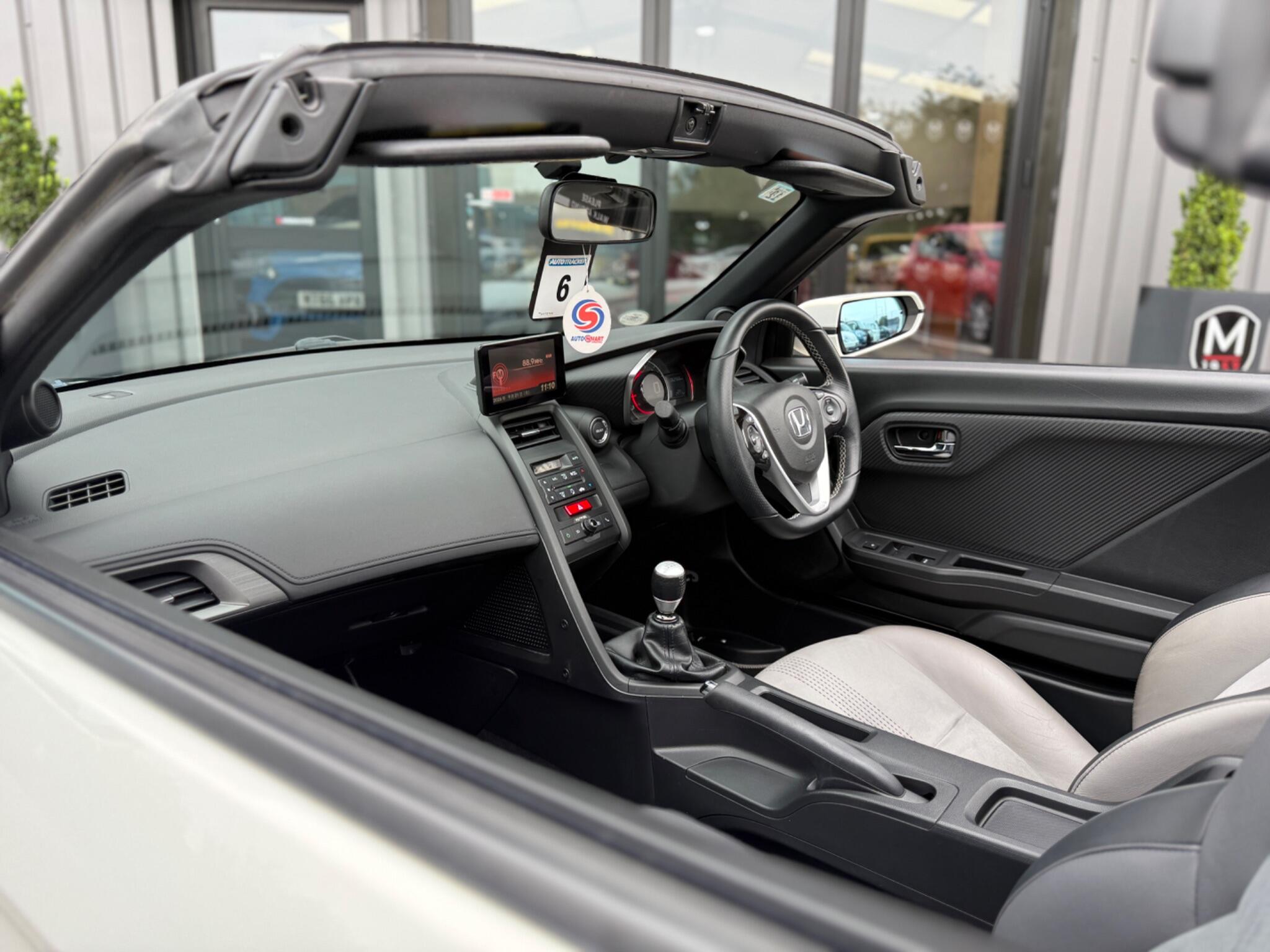 Honda S660 view 8