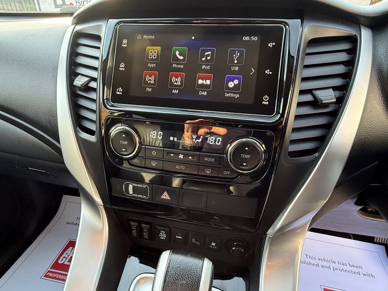 Mitsubishi Shogun Sport view 9