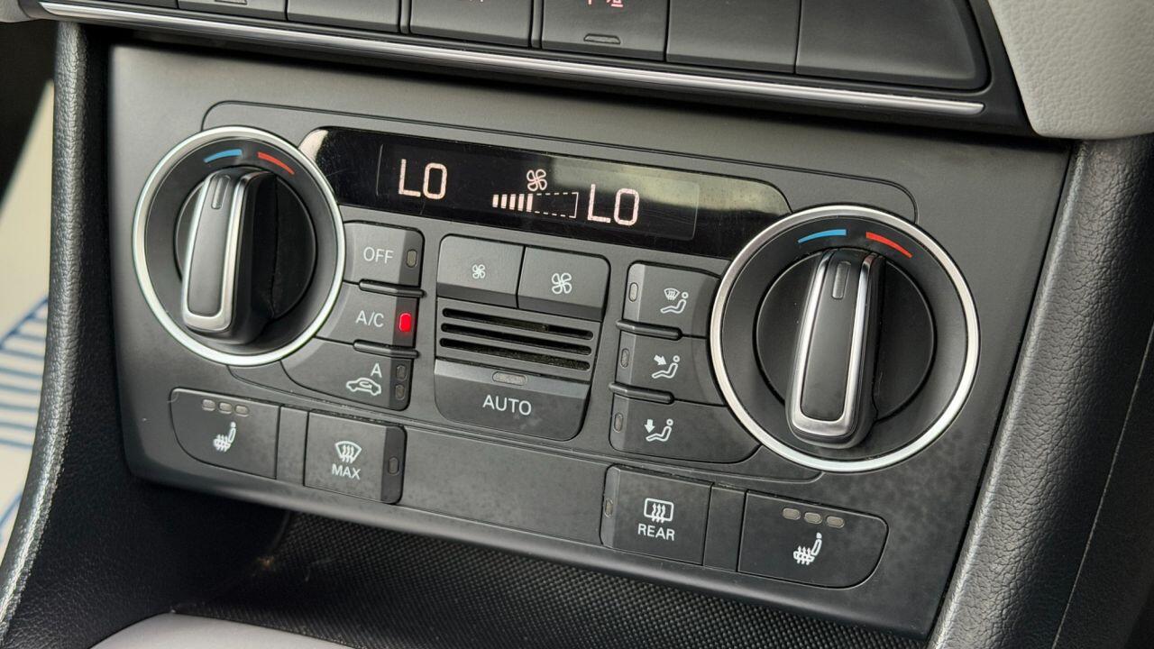 Audi Q3 view 25
