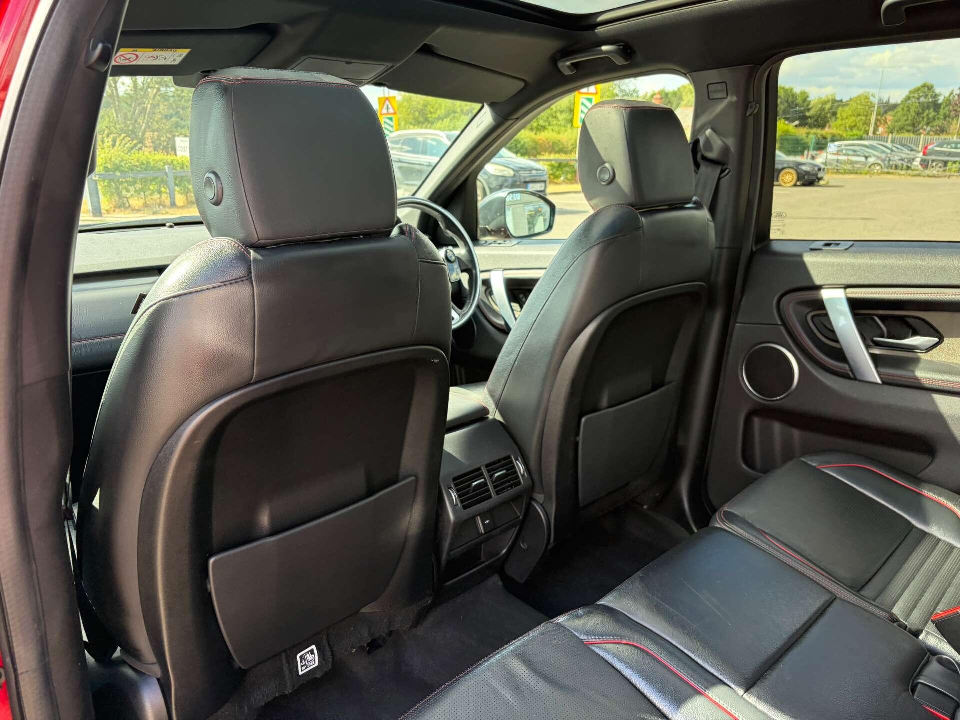 Land Rover Discovery Sport view 22