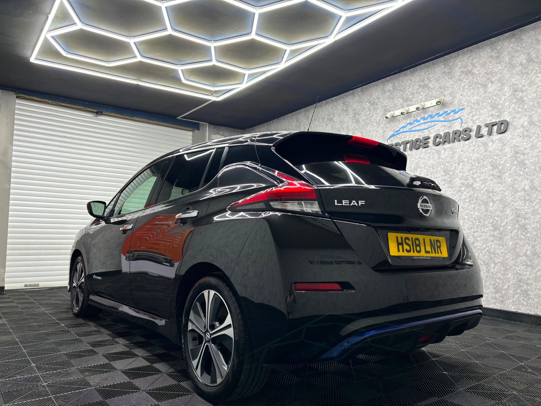Nissan Leaf view 5