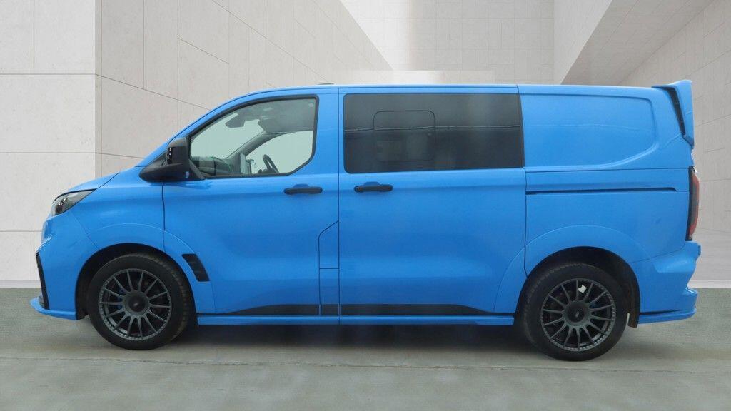 Ford Transit Custom view 2