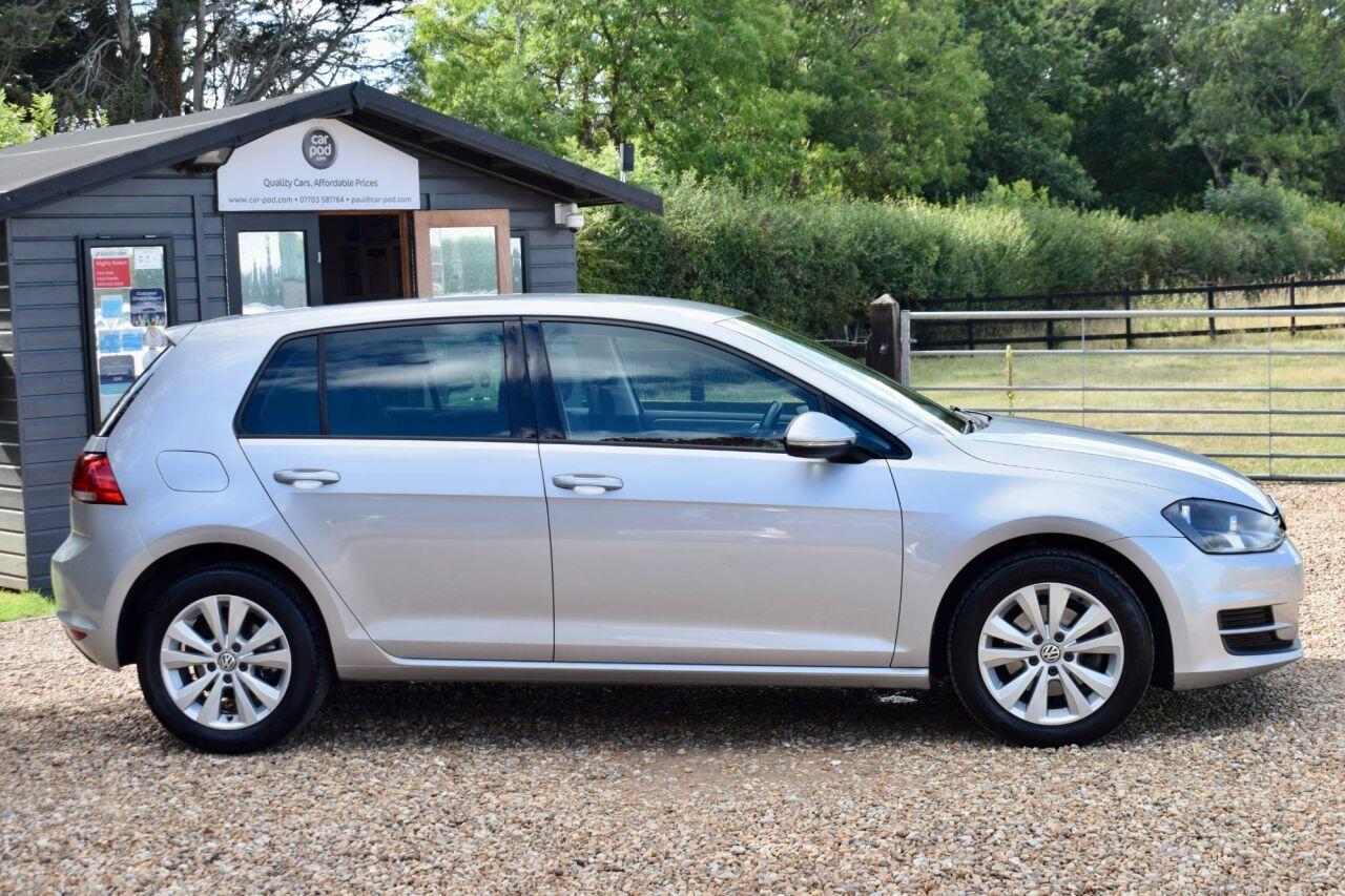 Volkswagen Golf view 15