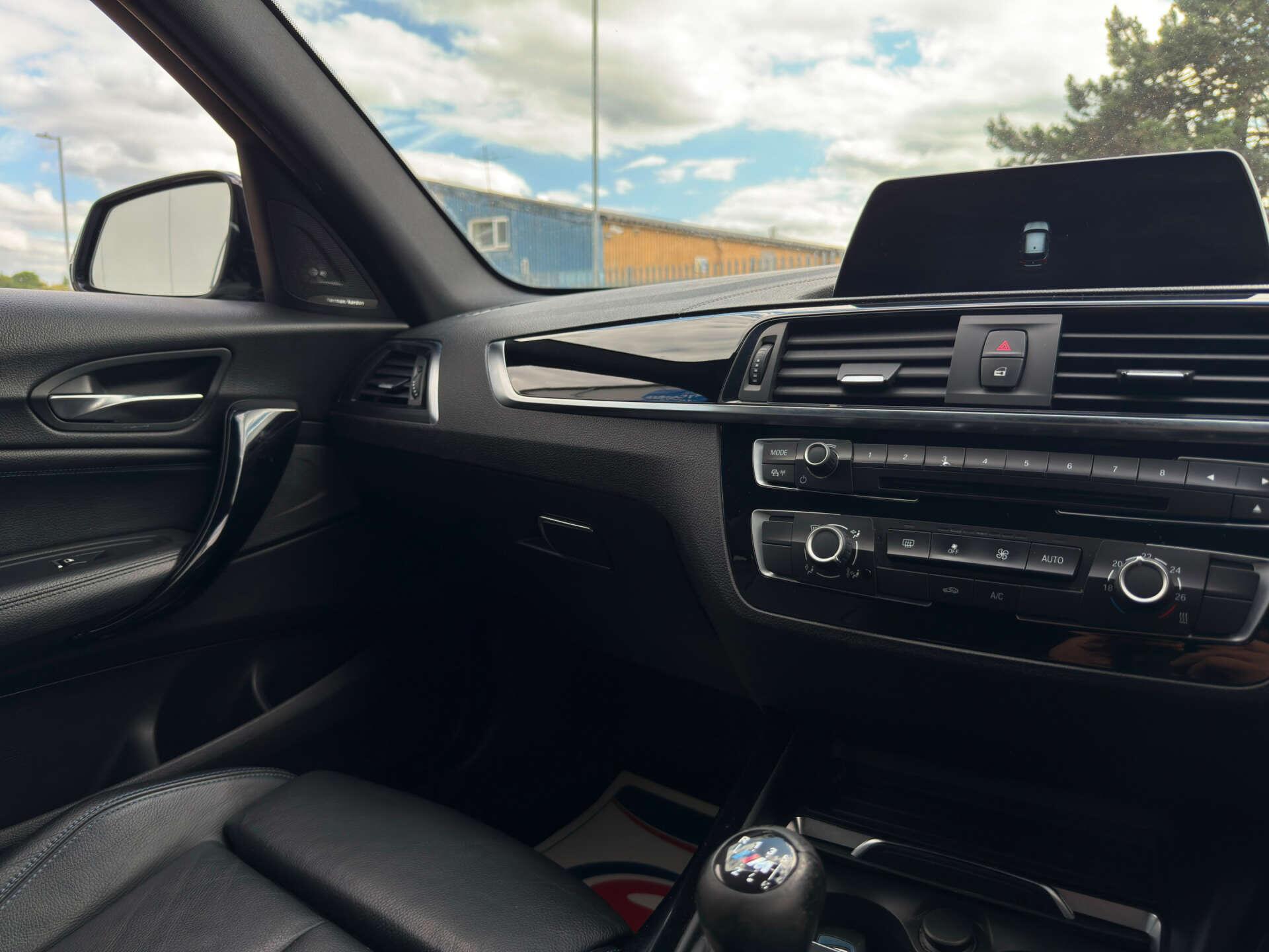 BMW 1 Series view 56