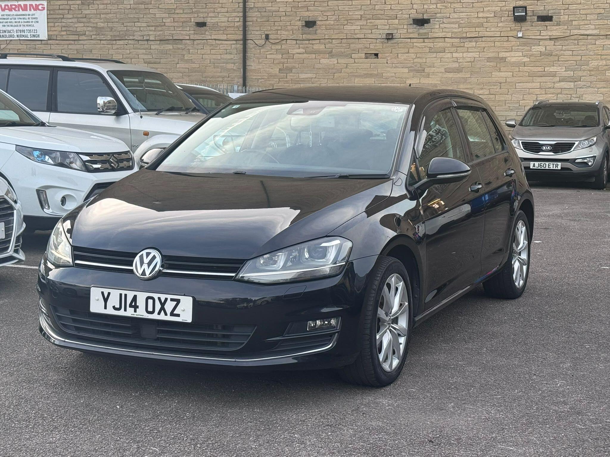 Volkswagen Golf view 2