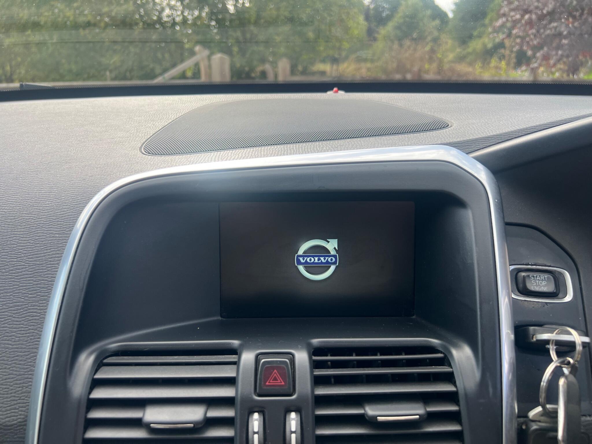Volvo XC60 view 35