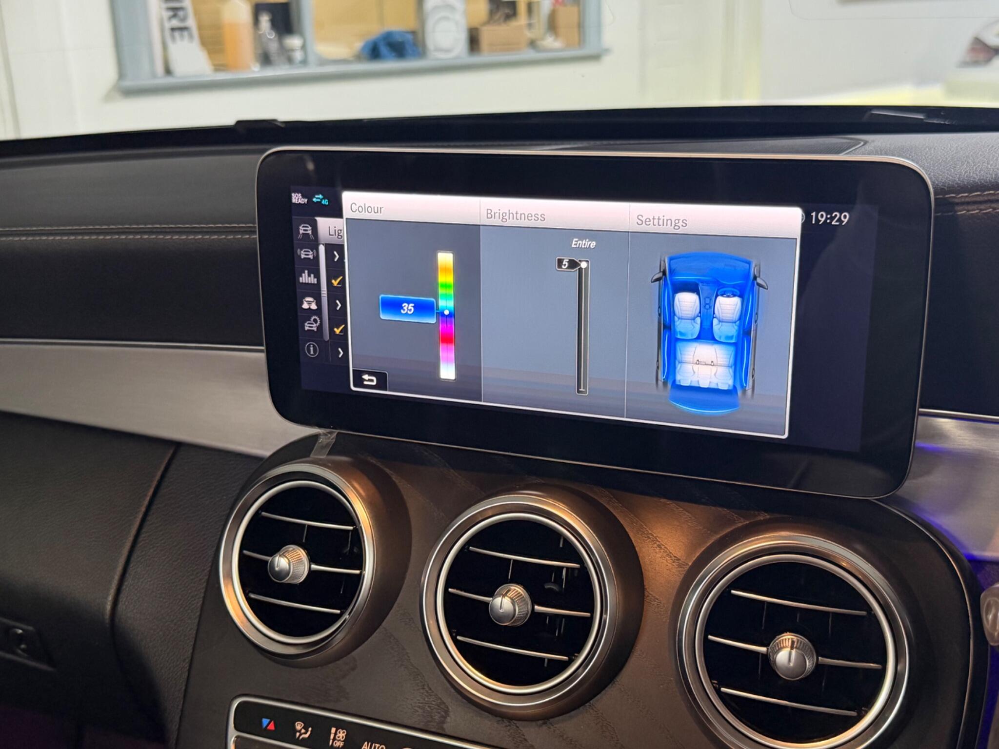 Mercedes-Benz C-Class view 18