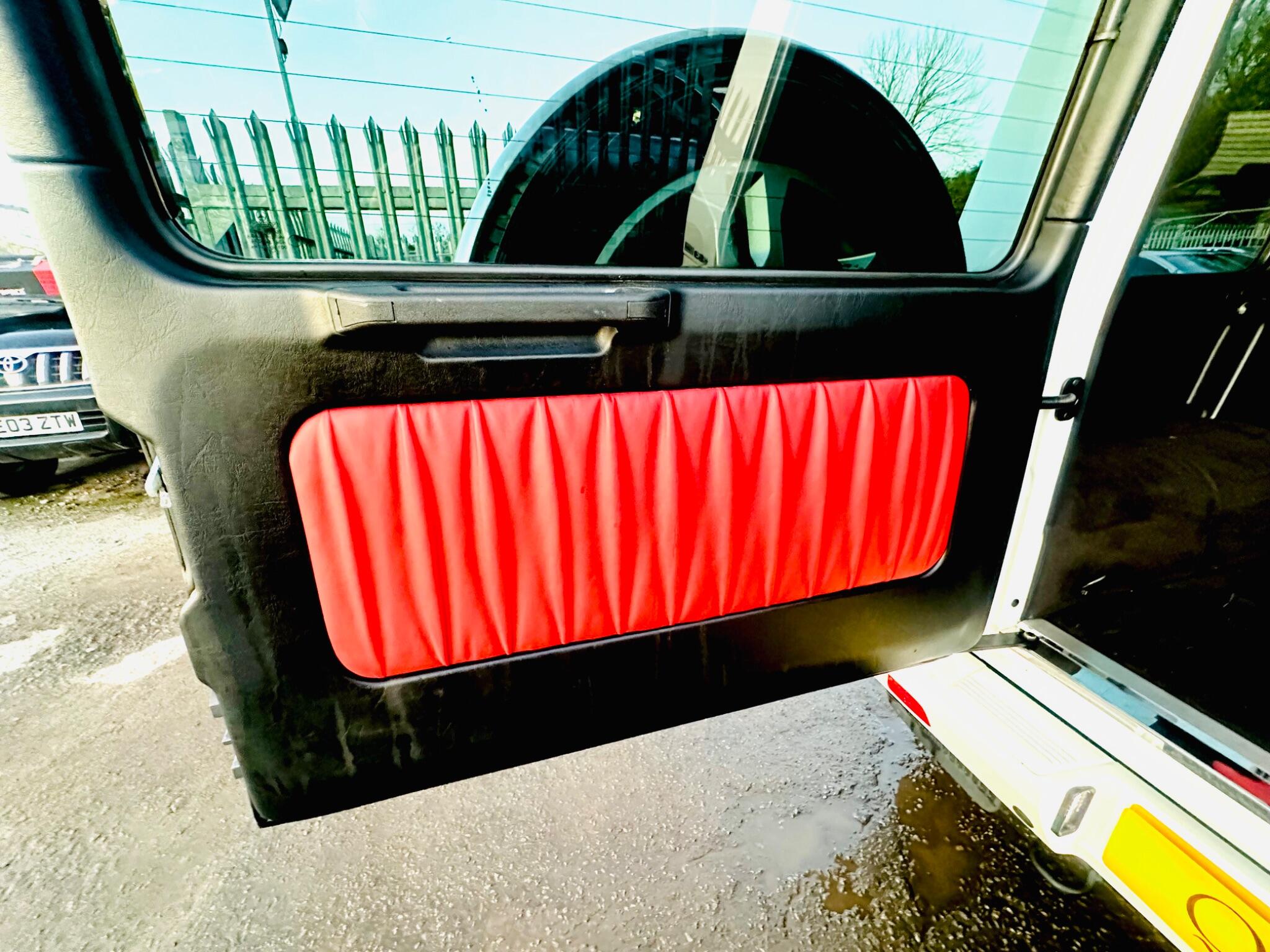 Mercedes-Benz G Class view 78