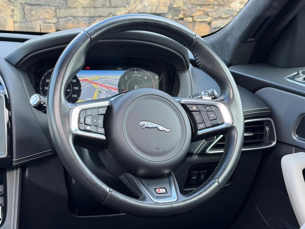 Jaguar F-Pace view 27