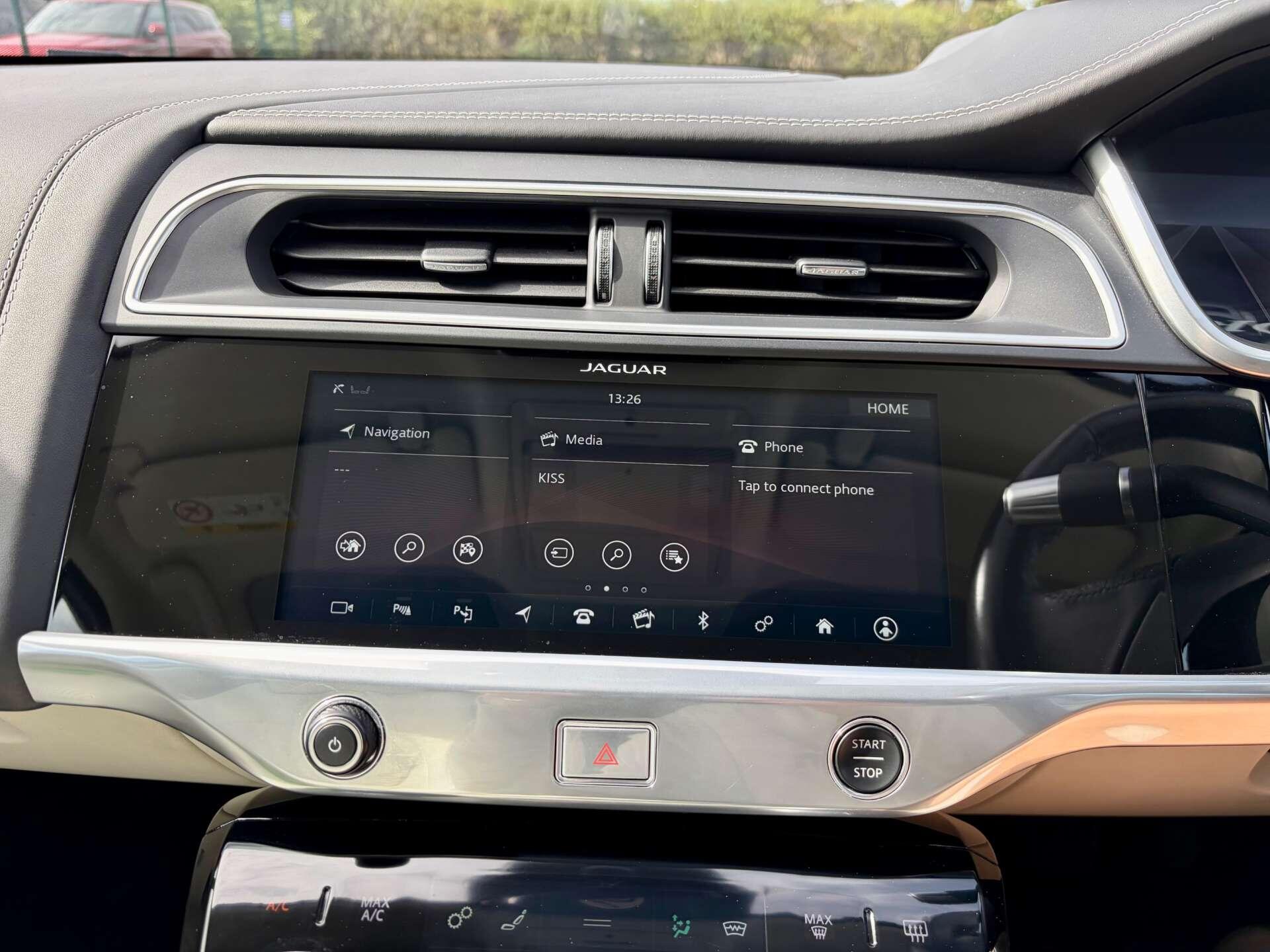 Jaguar I-Pace view 54