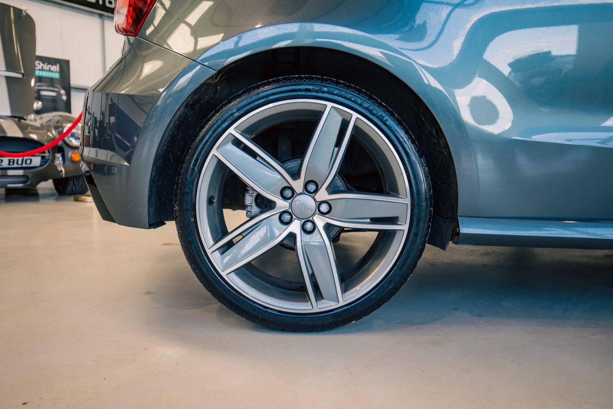 Audi A1 view 8