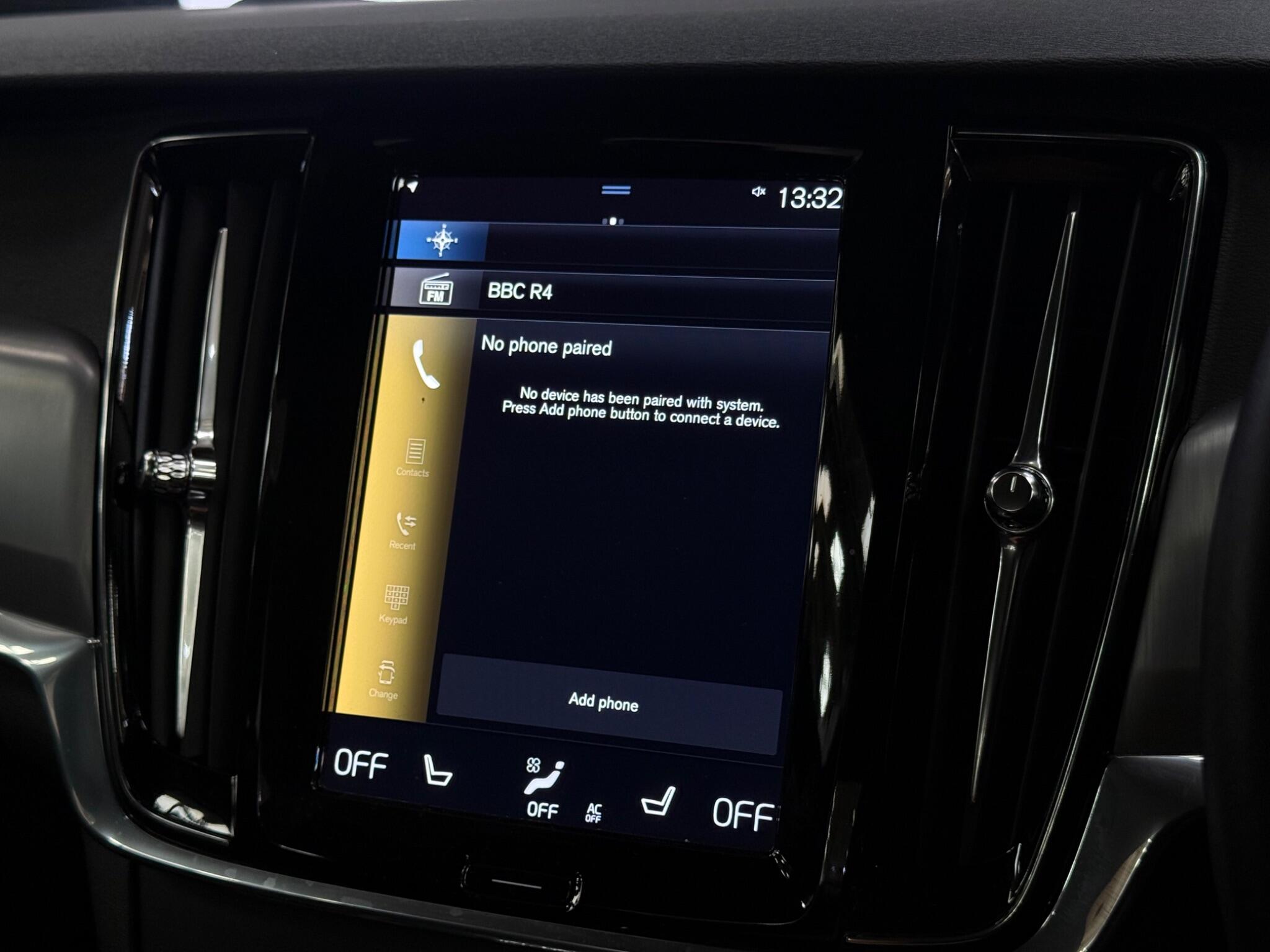 Volvo S90 view 25