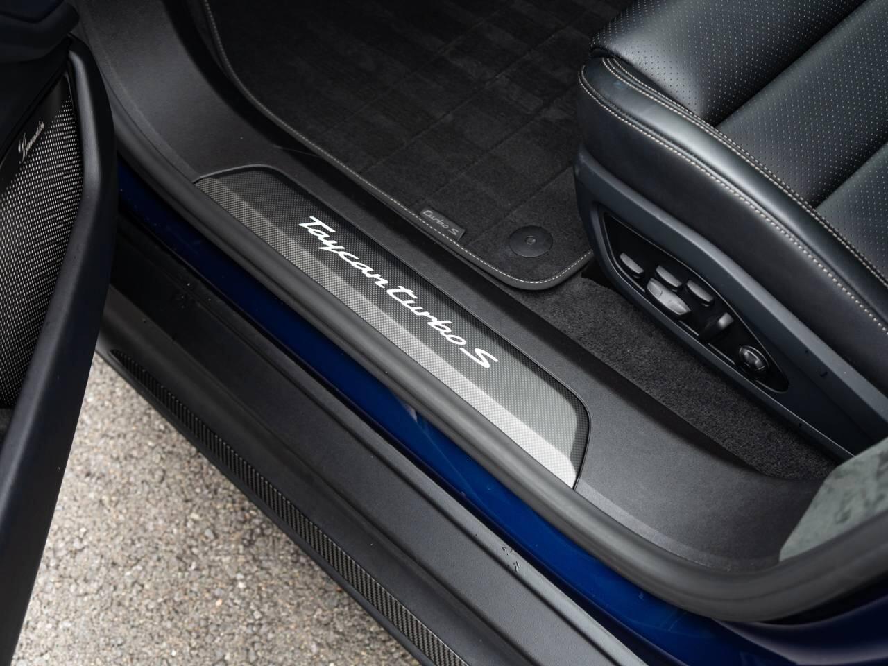 Porsche Taycan view 44
