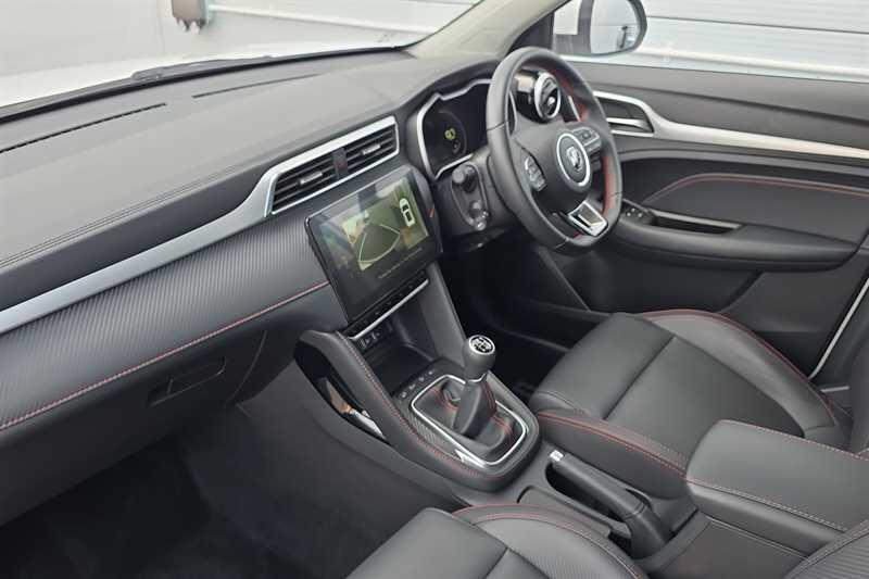 MG ZS view 13