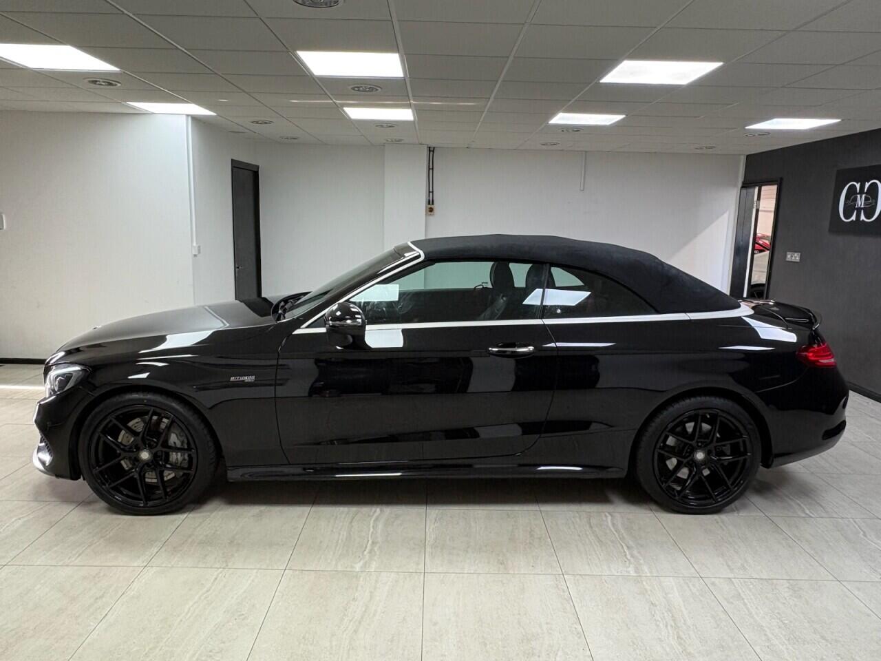 Mercedes-Benz C-Class view 40