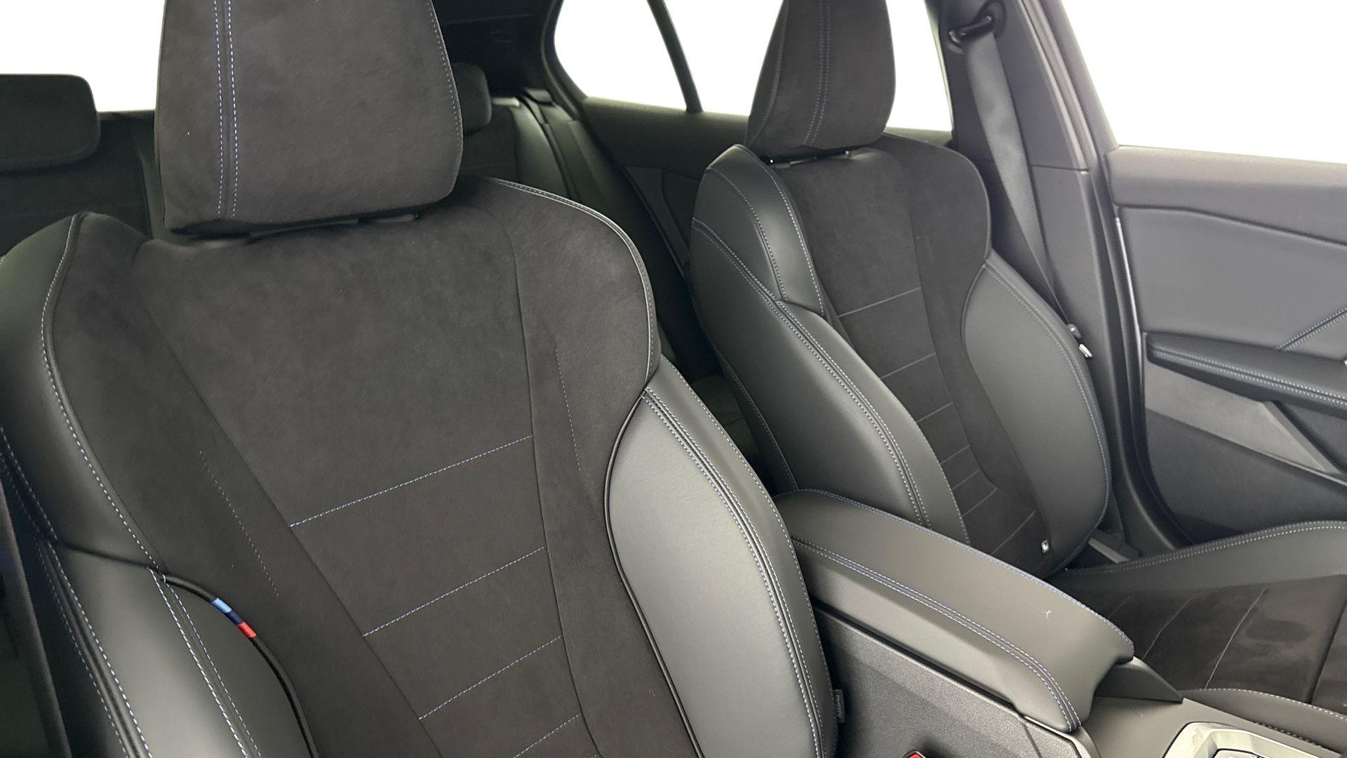 BMW 1 Series view 11