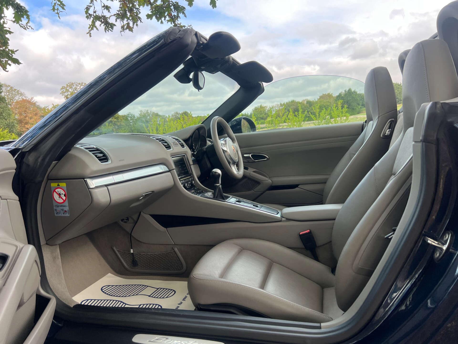 Porsche Boxster view 36