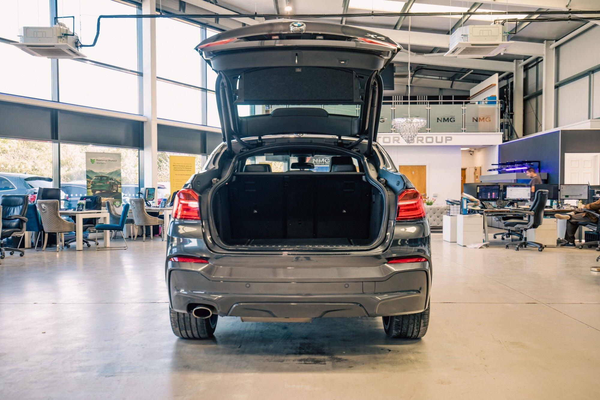 BMW X4 view 34