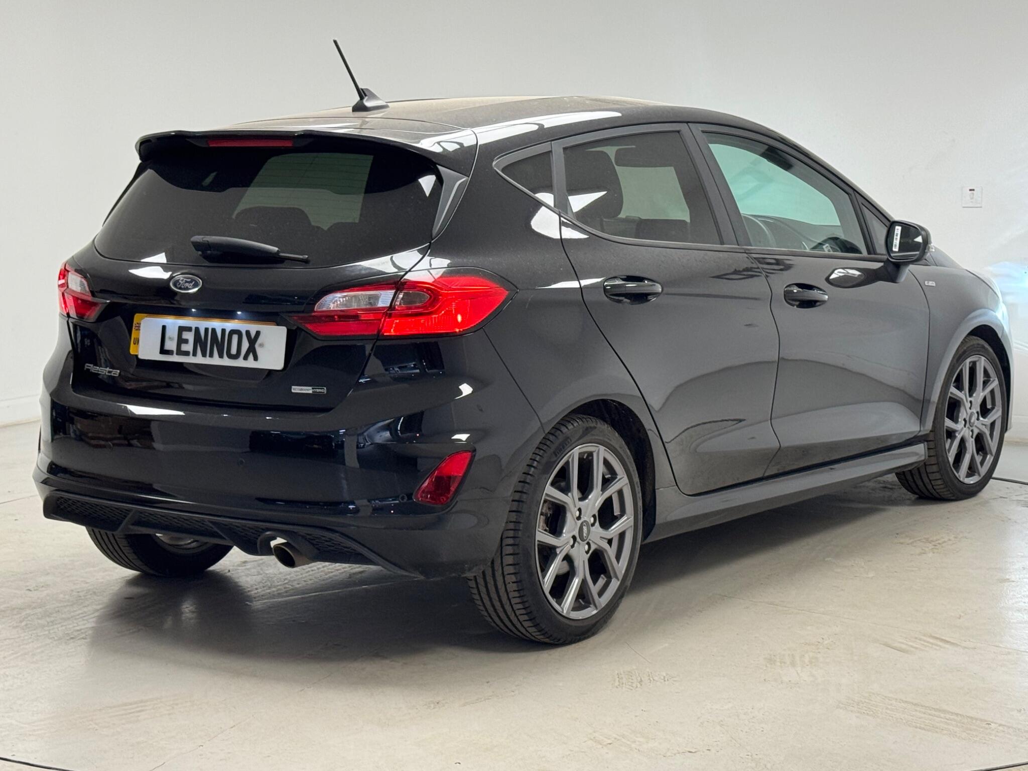 Ford Fiesta view 5