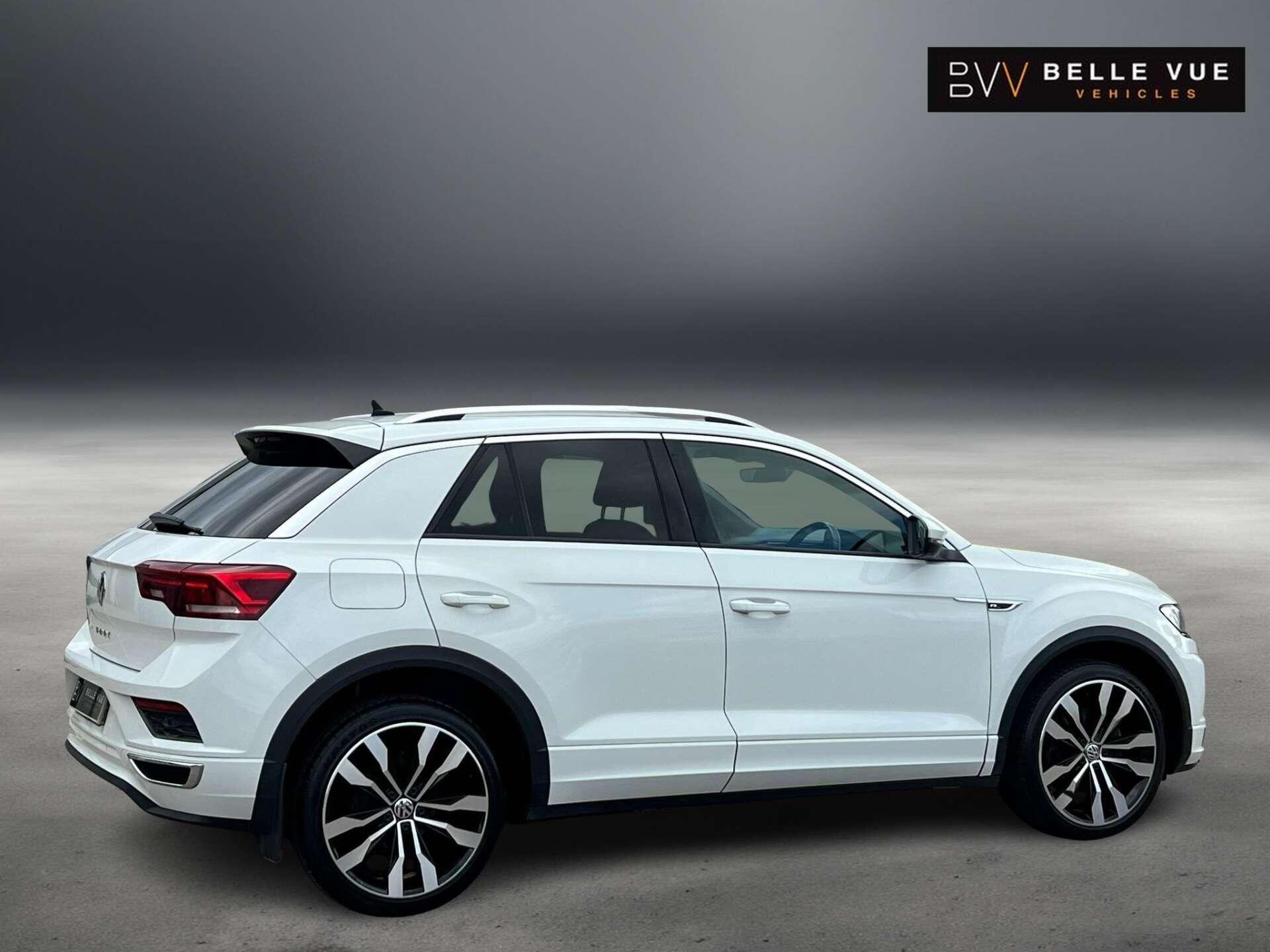 Volkswagen T-Roc view 26