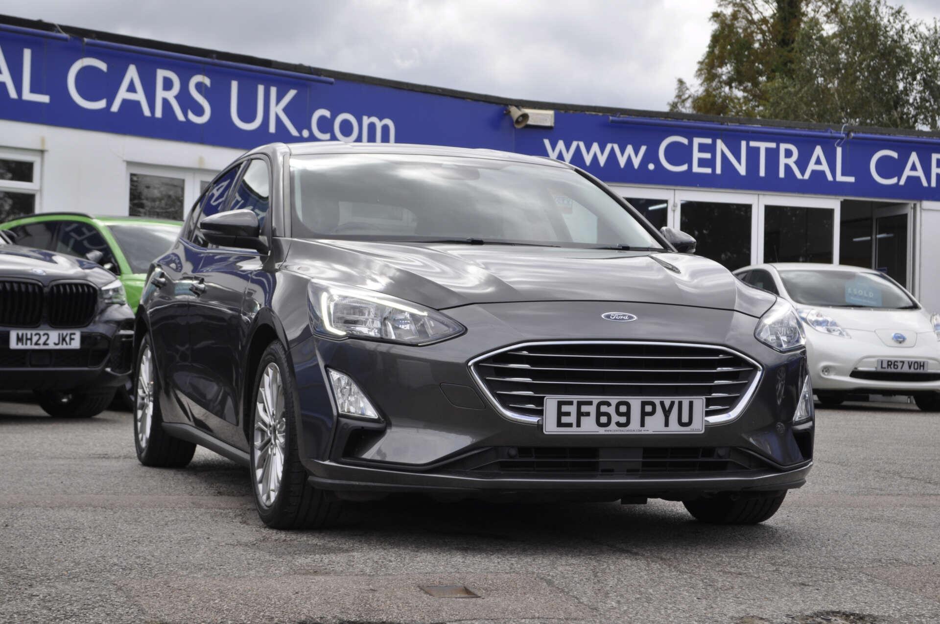 Ford Focus view 26