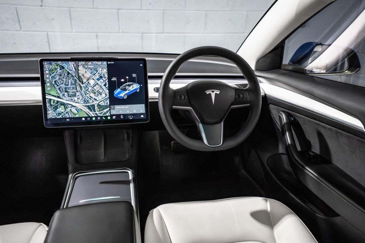 Tesla Model 3 view 26