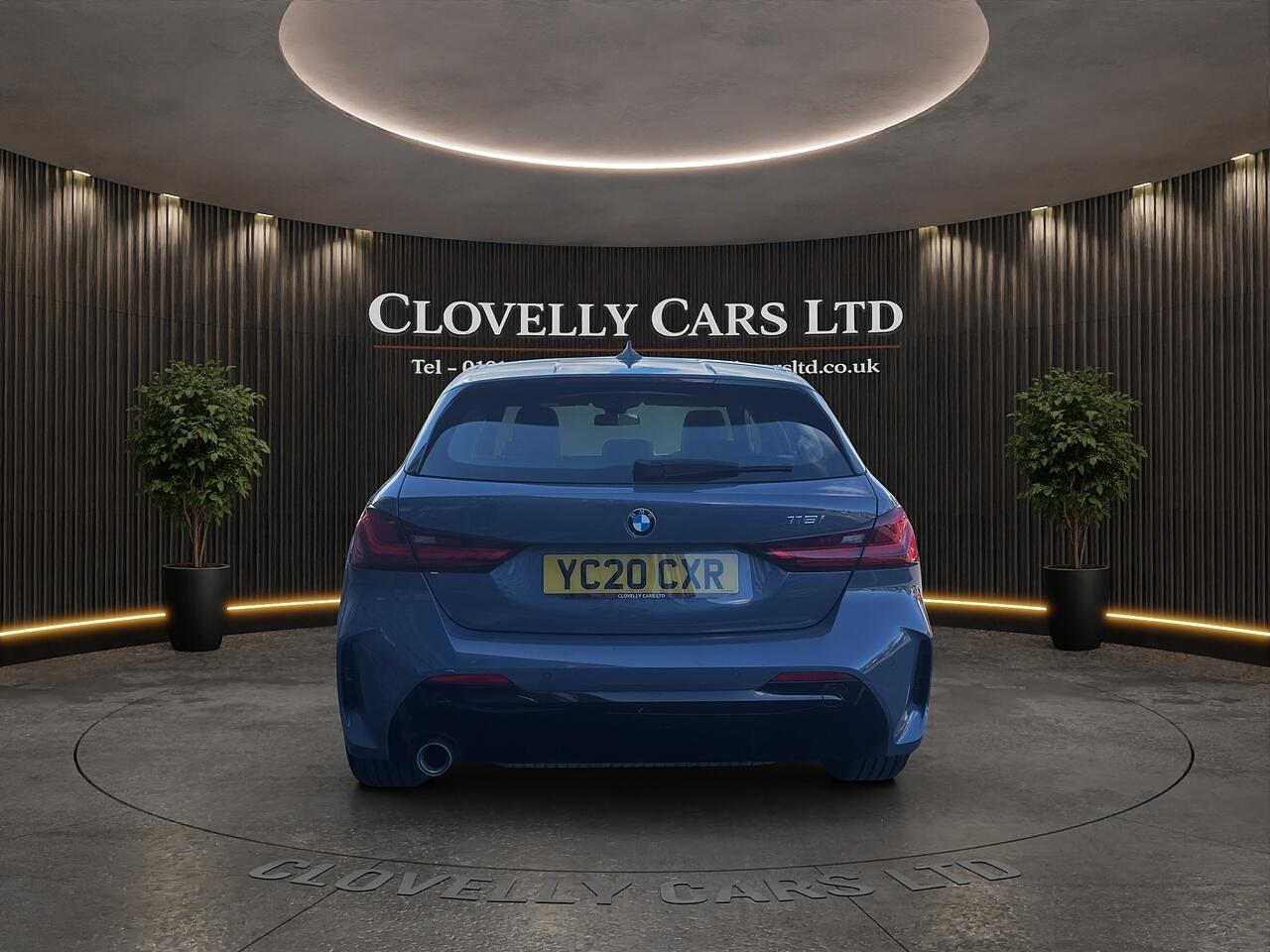 BMW 1 Series view 14