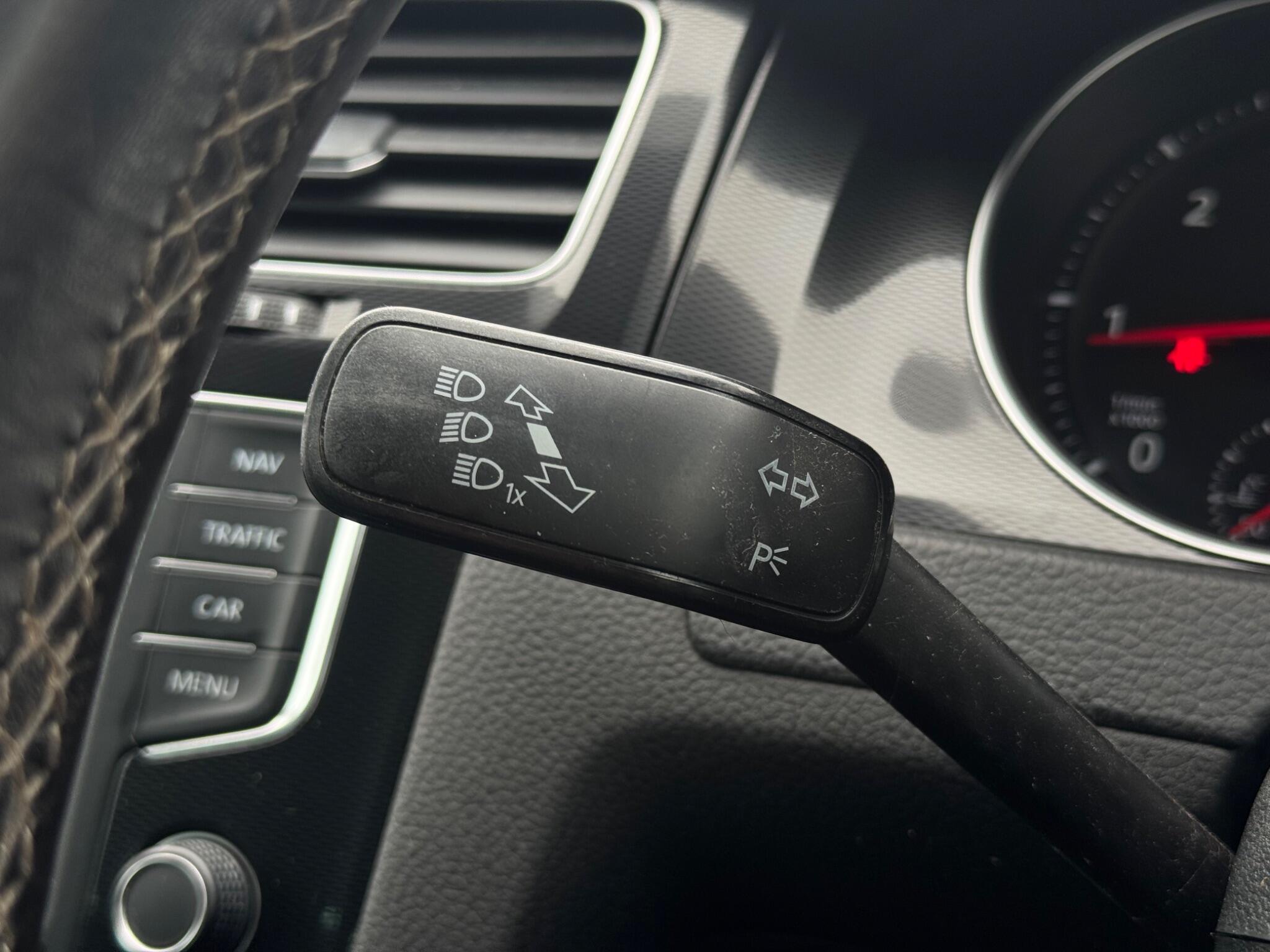 Volkswagen Golf view 31