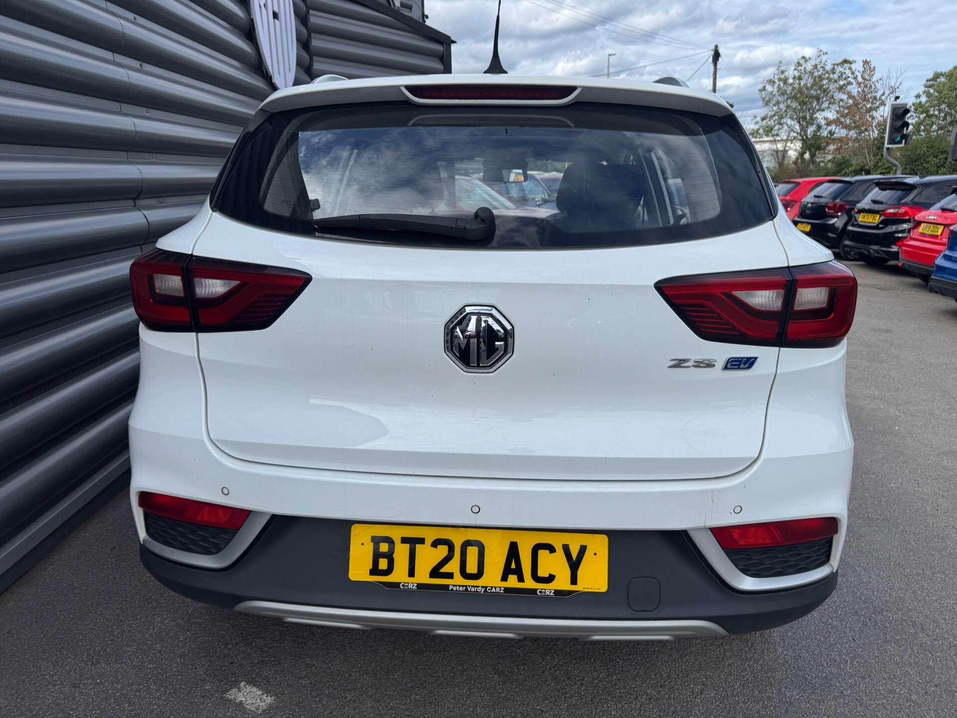 MG MG ZS view 4