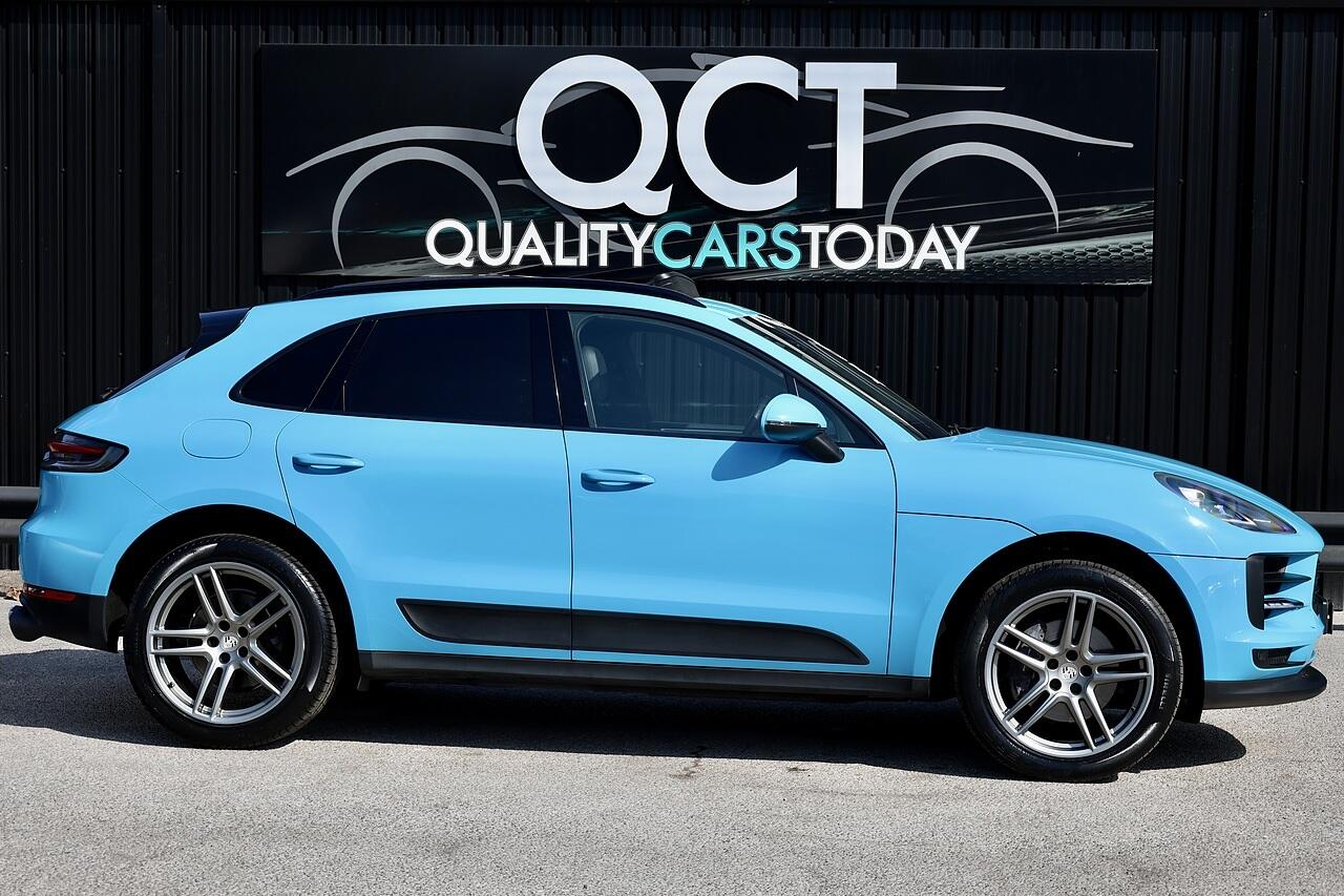 Porsche Macan view 6