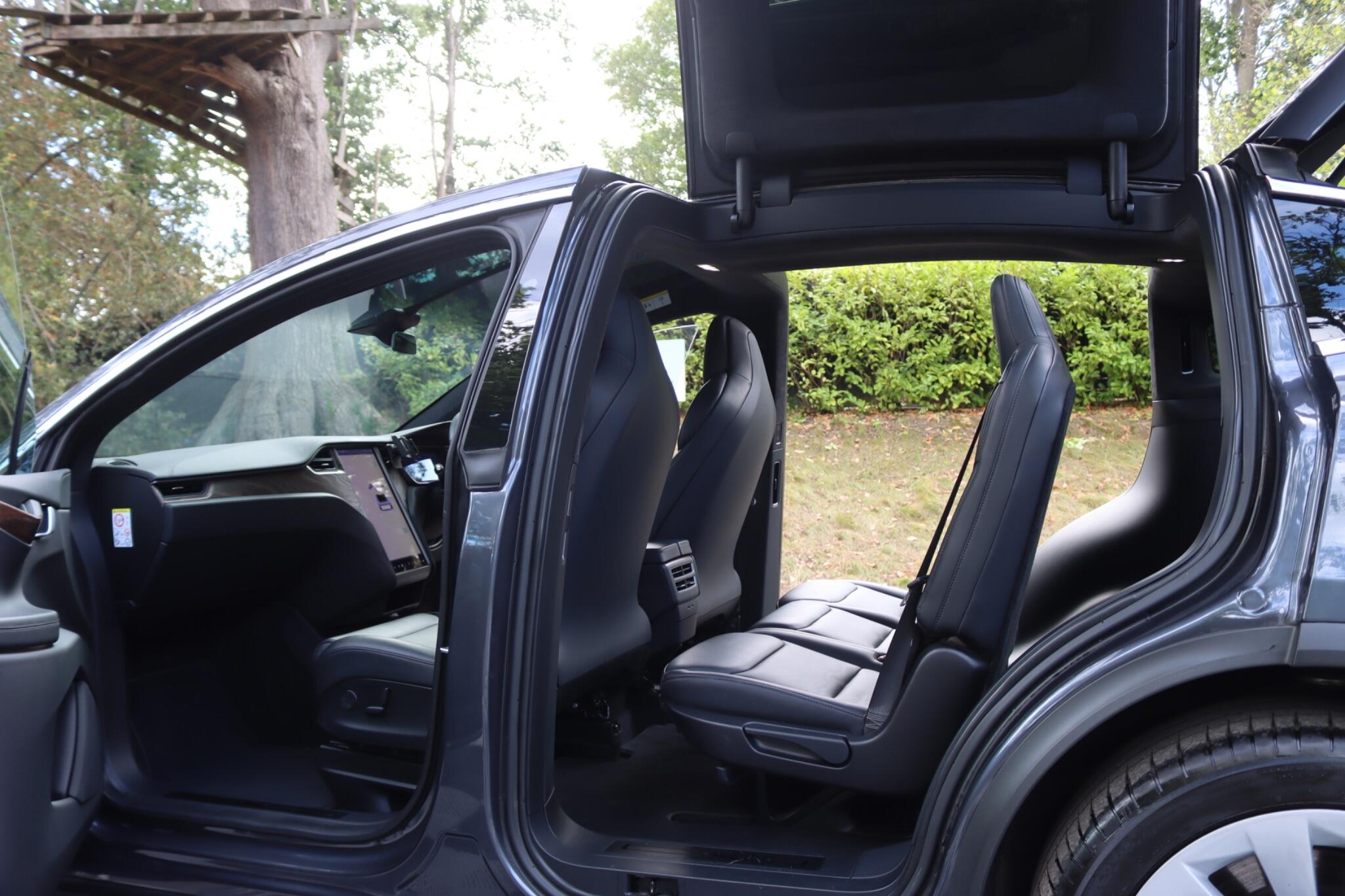 Tesla Model X view 4