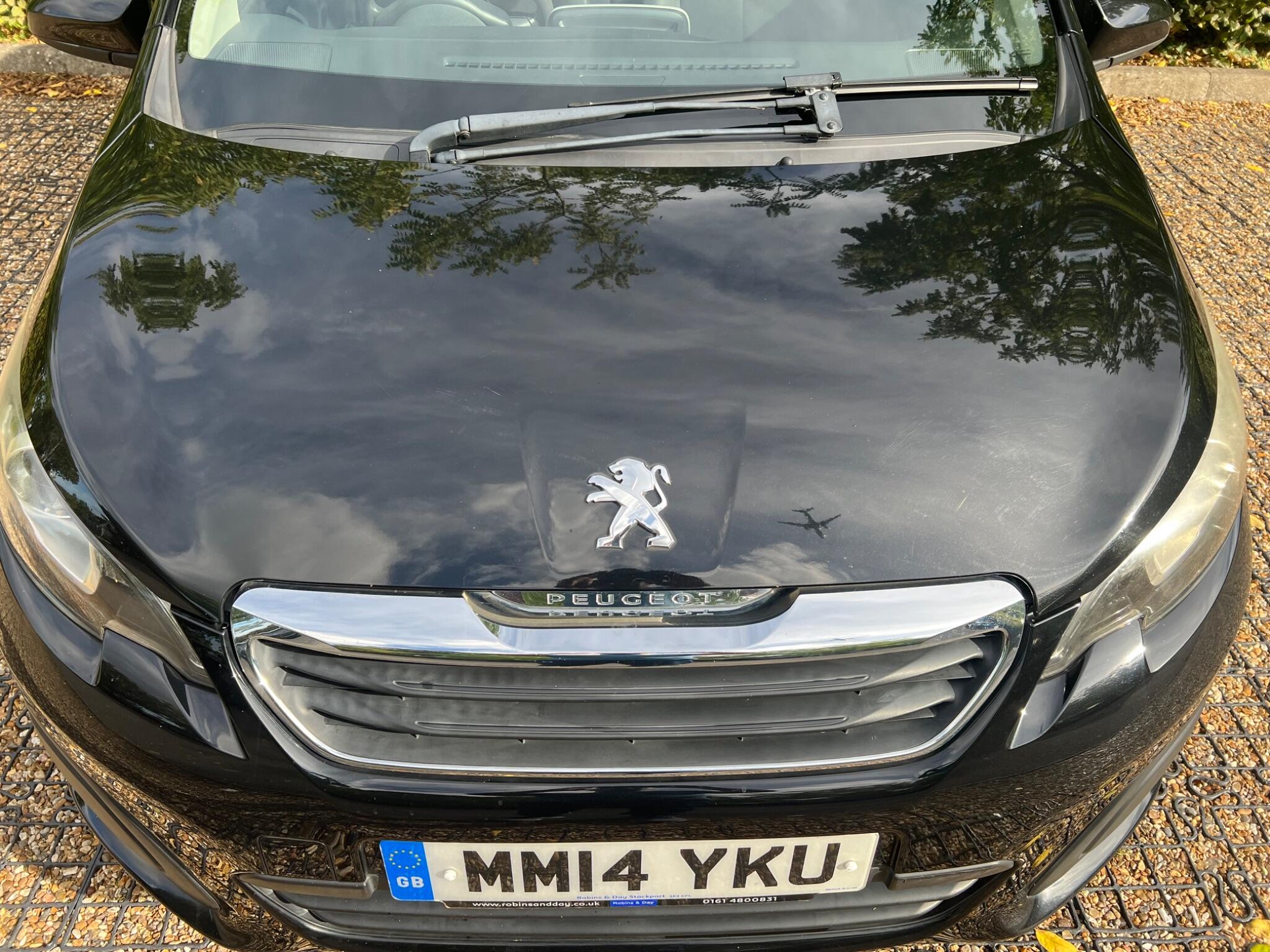 Peugeot 108 view 6