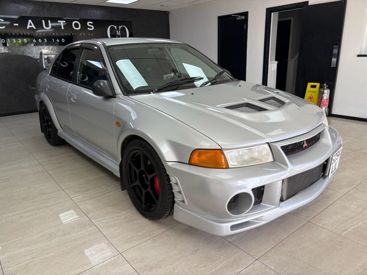 Mitsubishi Lancer view 9