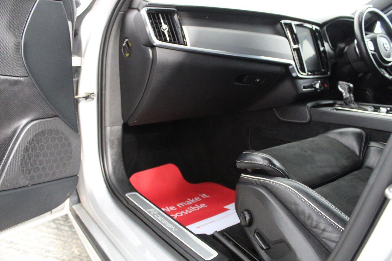 Volvo V90 view 33